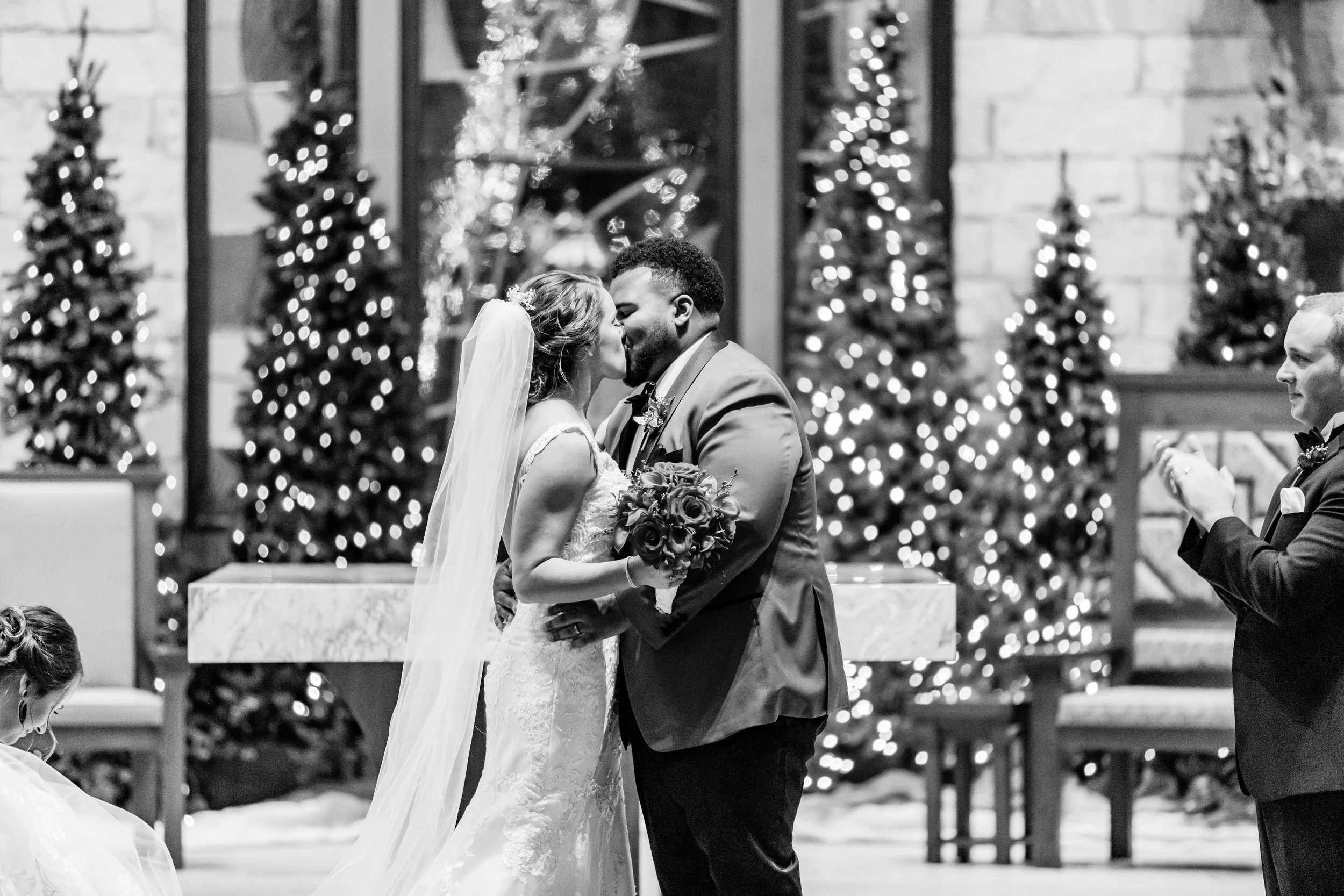 Ali_Louisville_Wedding_Emily_Lester_Photography_Ceremony-186.jpg