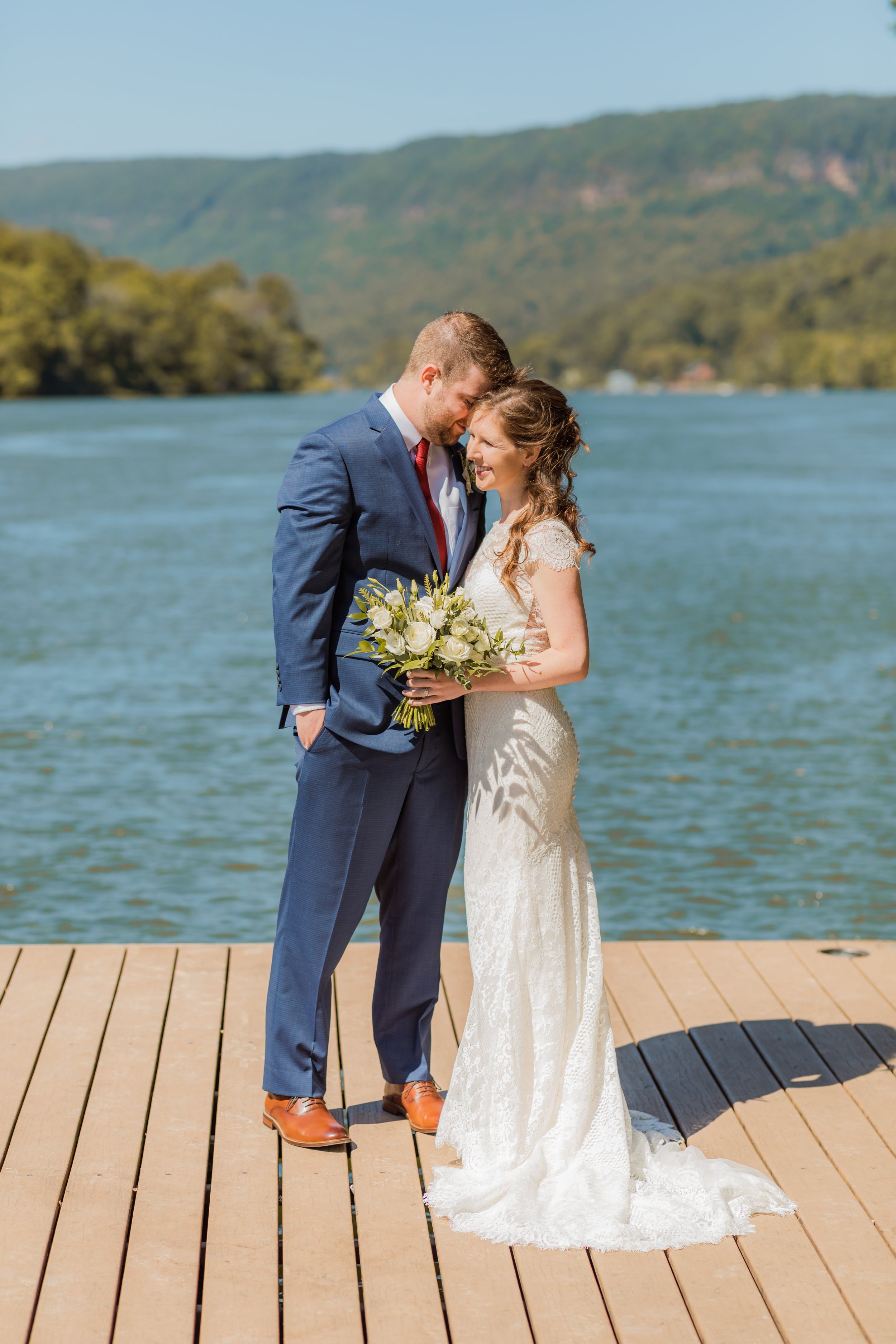 Elopement_Snoopers_Rock_Chattanooga_TN_Emily_Lester_Photography-91.jpg