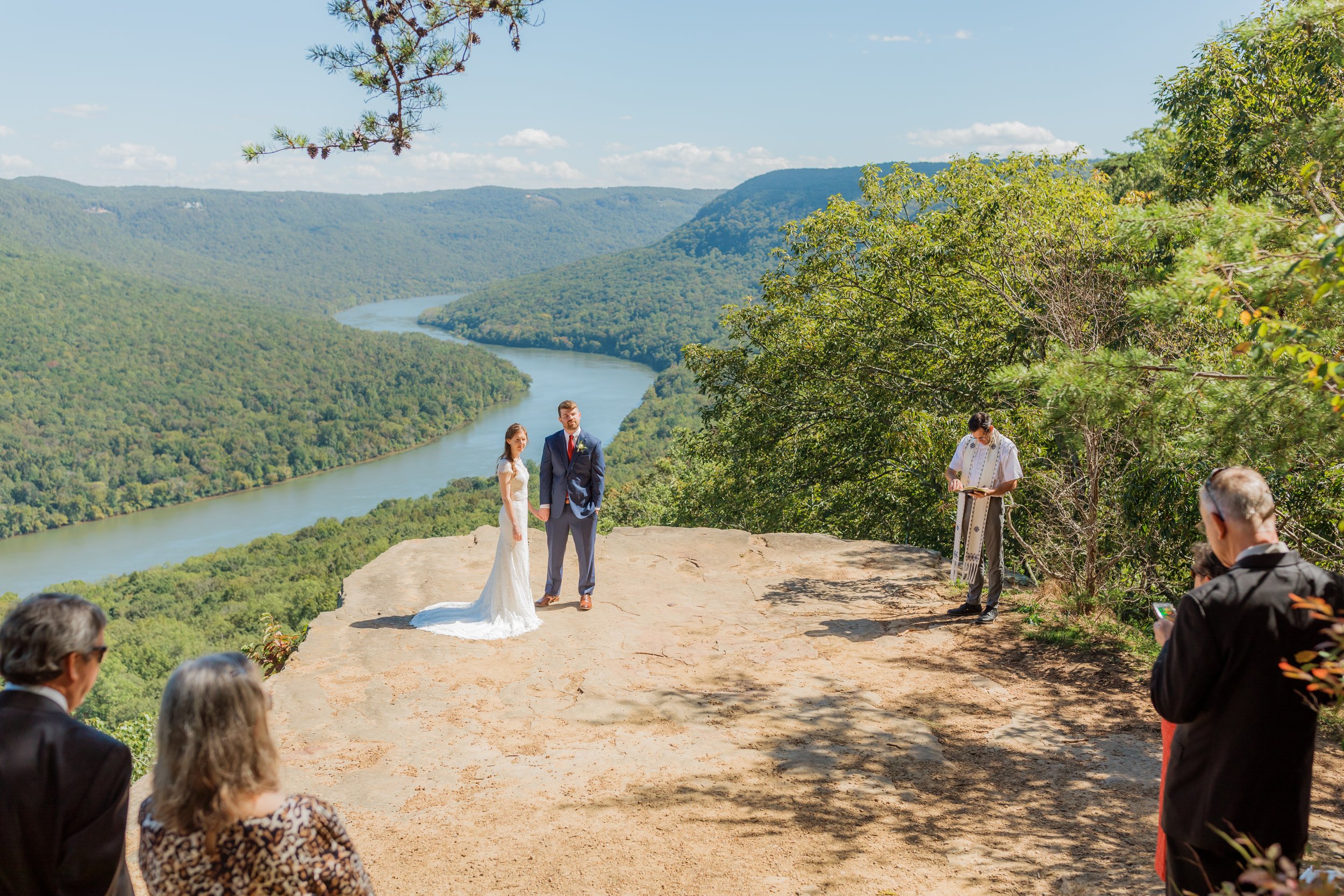 Elopement_Snoopers_Rock_Chattanooga_TN_Emily_Lester_Photography-384.jpg
