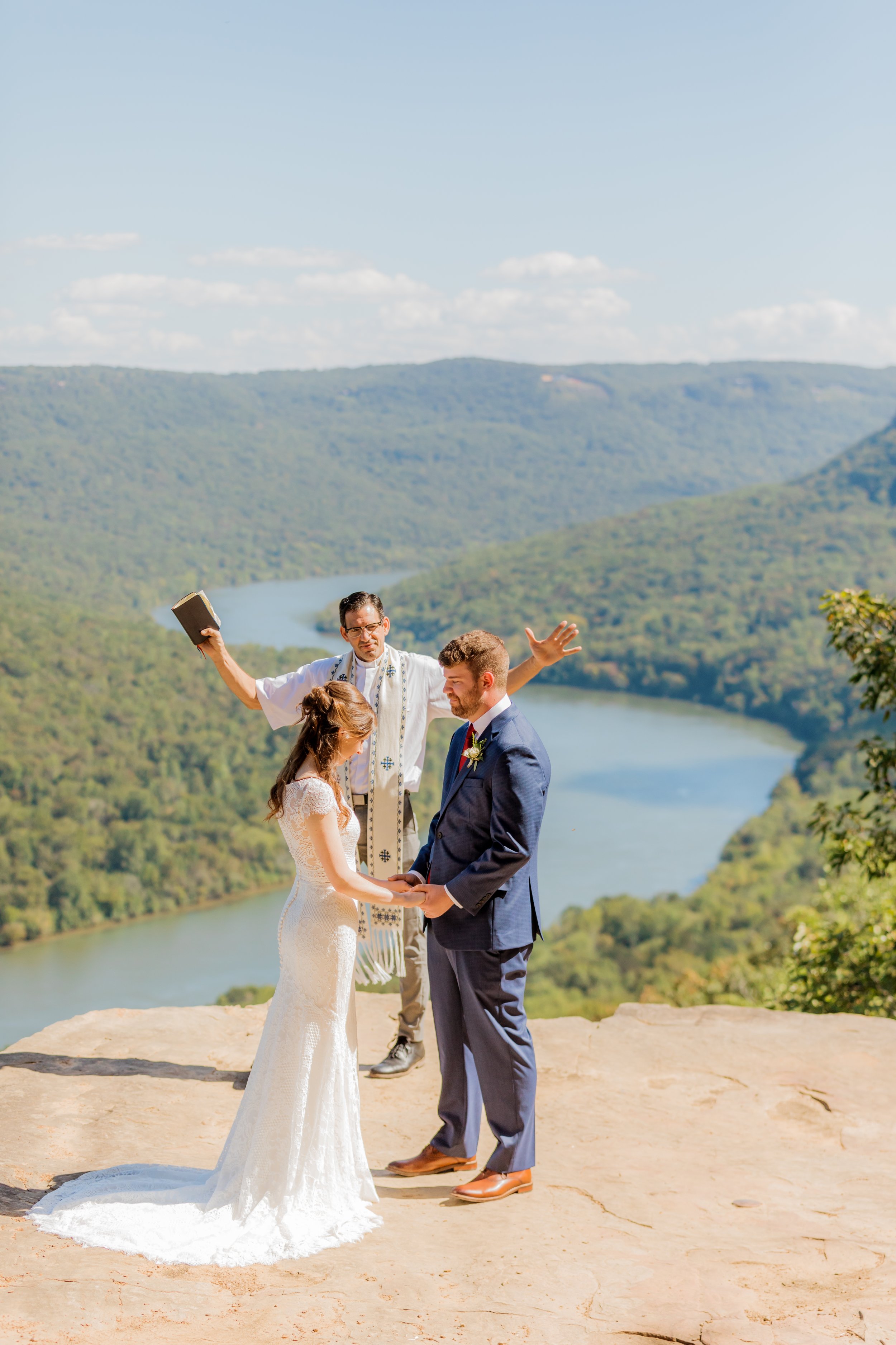 Elopement_Snoopers_Rock_Chattanooga_TN_Emily_Lester_Photography-469.jpg