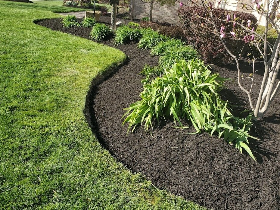 Seasonal Mulch Installation & Yard Cleanup Carmel, Fishers, Westfield, Zionsville and