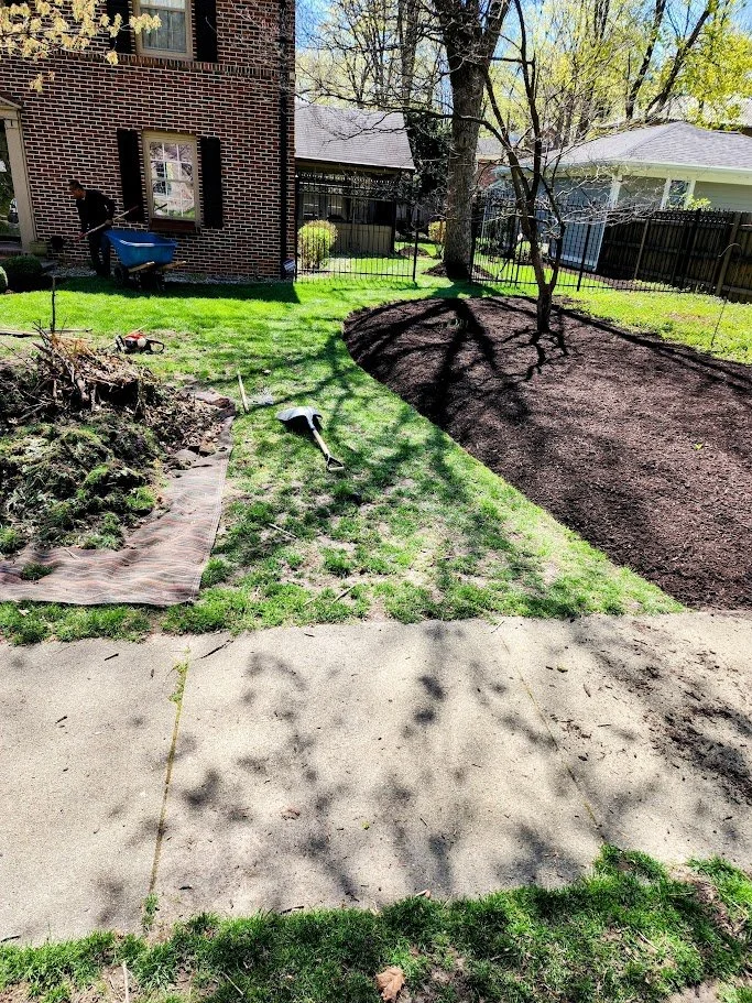 Spring Clean Up and Mulch Instalation Broad Ripple Indianapolis.jpg