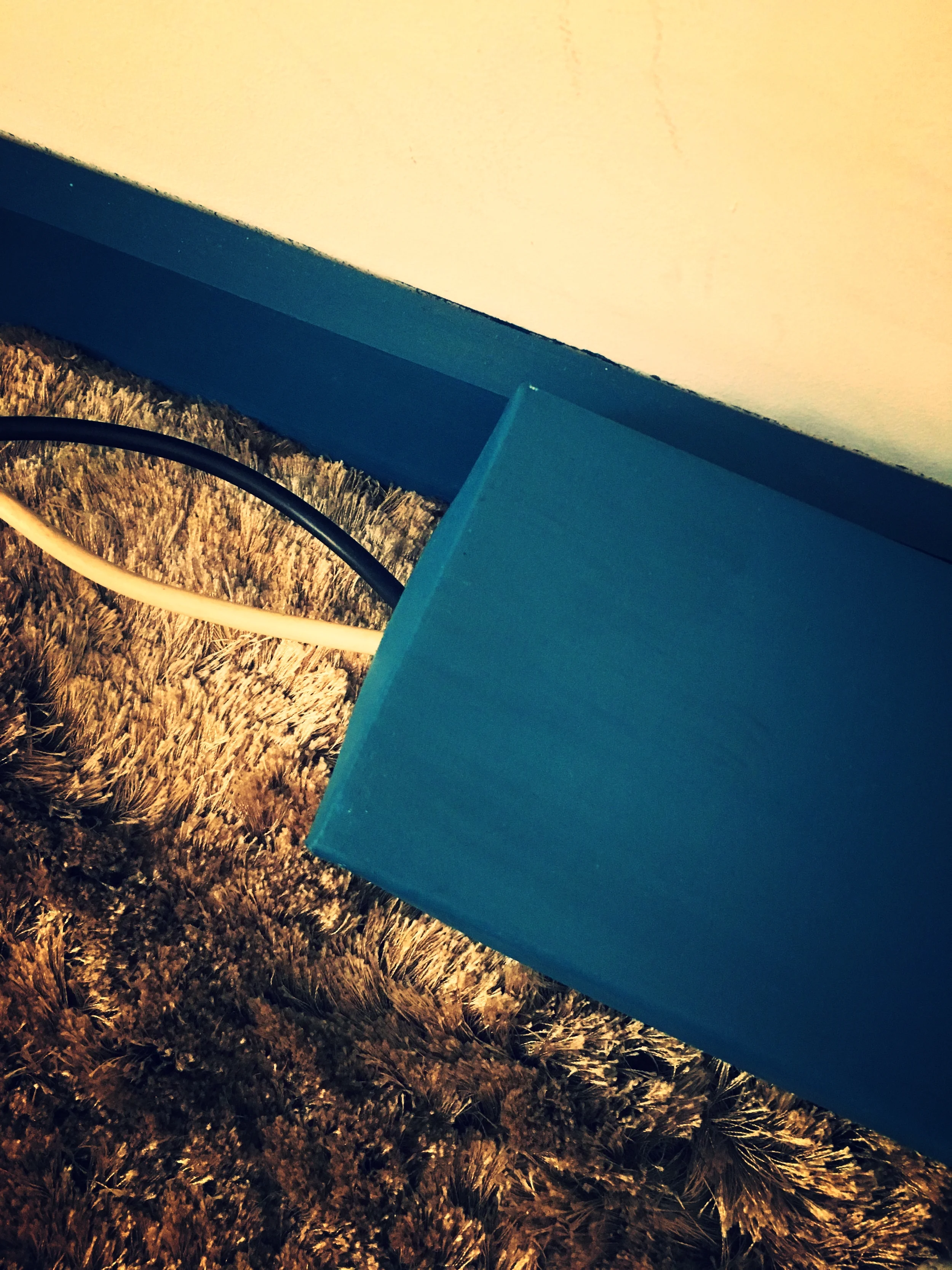 La boite cache câbles