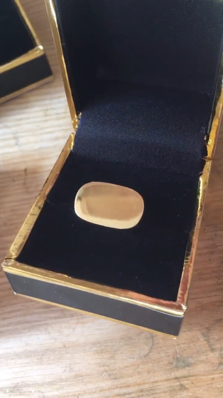 9B42E634-DC80-4F36-BD02-5412F01A929F