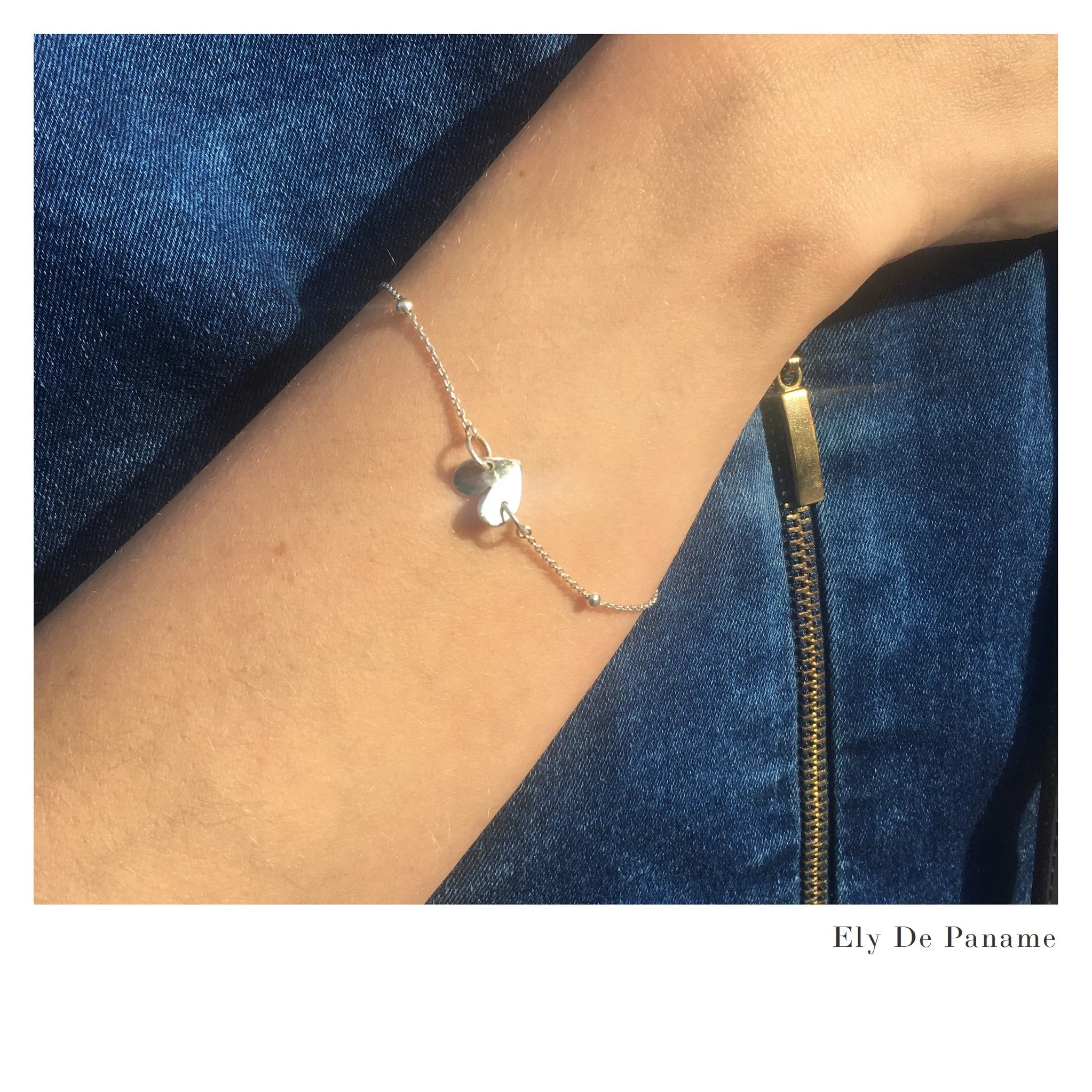 Bracelet coeur doux et chaine perlée.
