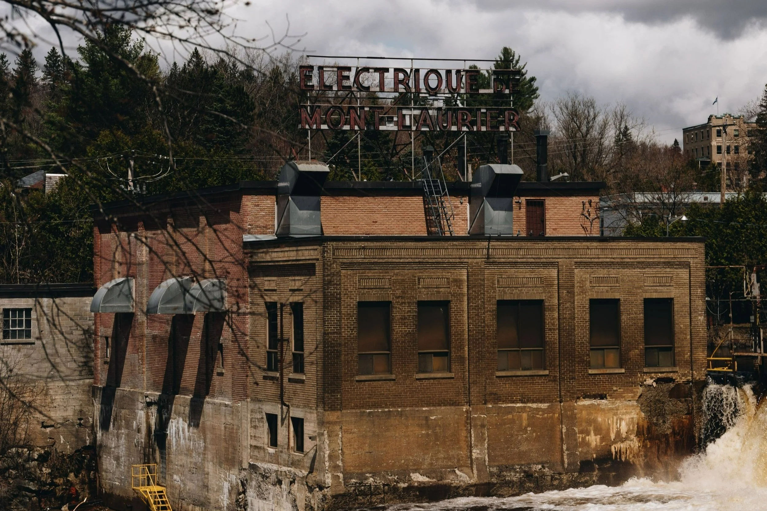 [Laurentides, Mont-Laurier] Parc Toussaint-Lachapelle, Électrique de Mont-Laurier