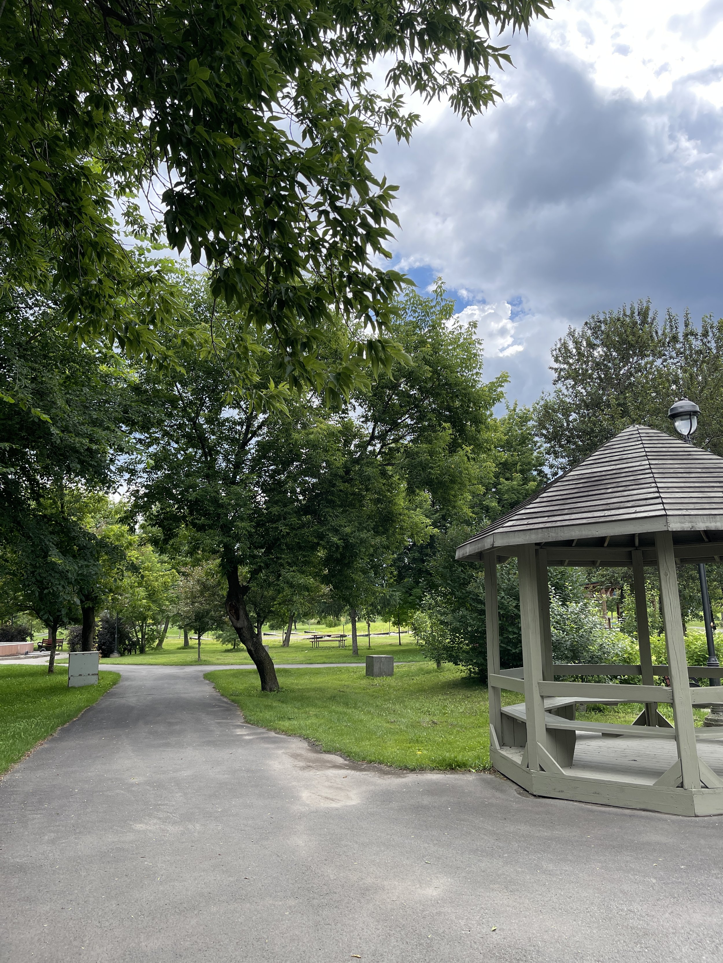 onthegowithcharlot_Parc-Saint-Nicolas_06.jpeg
