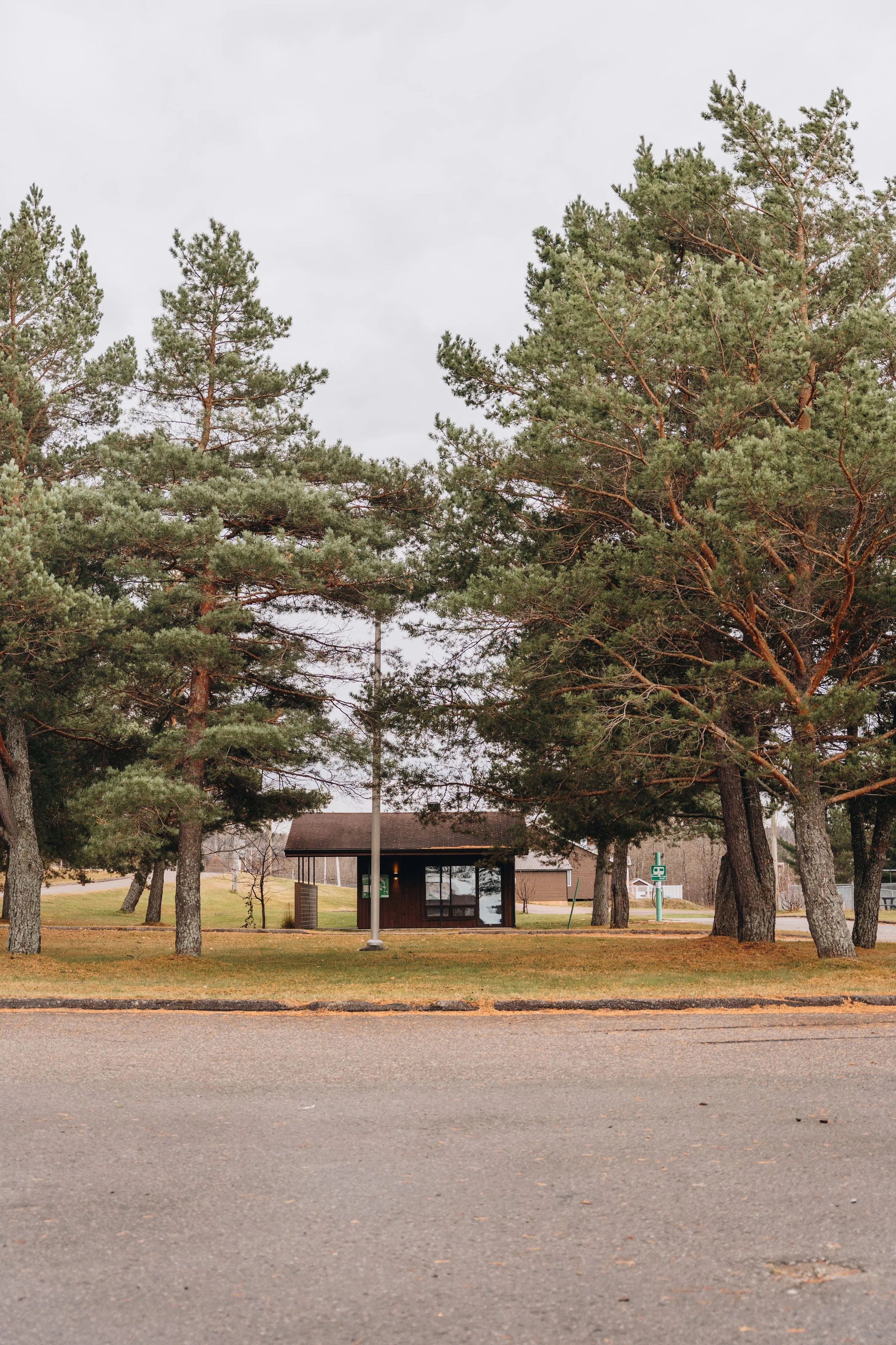 [Sag-Lac, Saint-Félix-d'Otis] Halte Municipale 9.jpg
