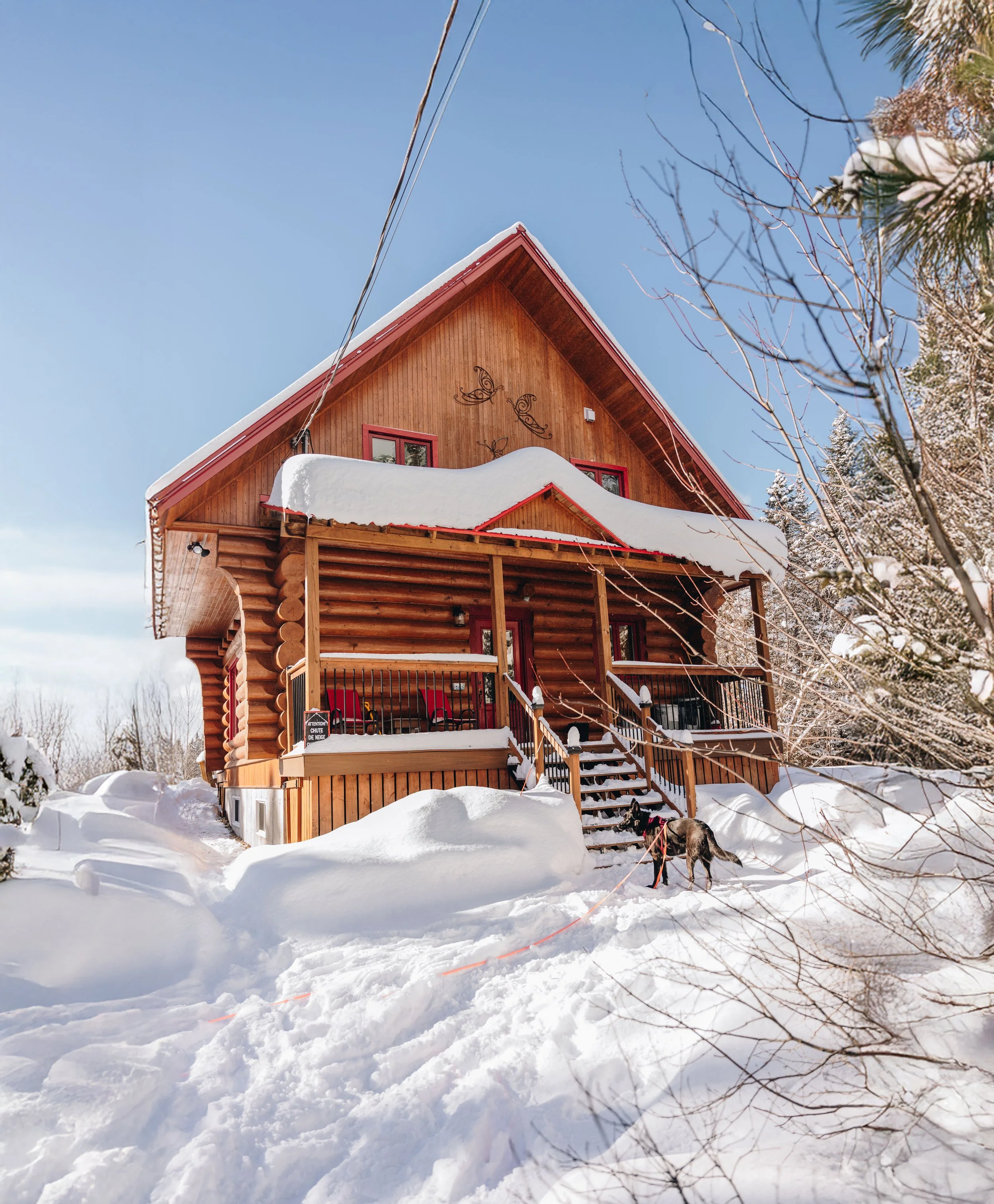 [Québec, Sainte-Christine-d'Auvergne] L'Envolée - Au Chalet en bois rond