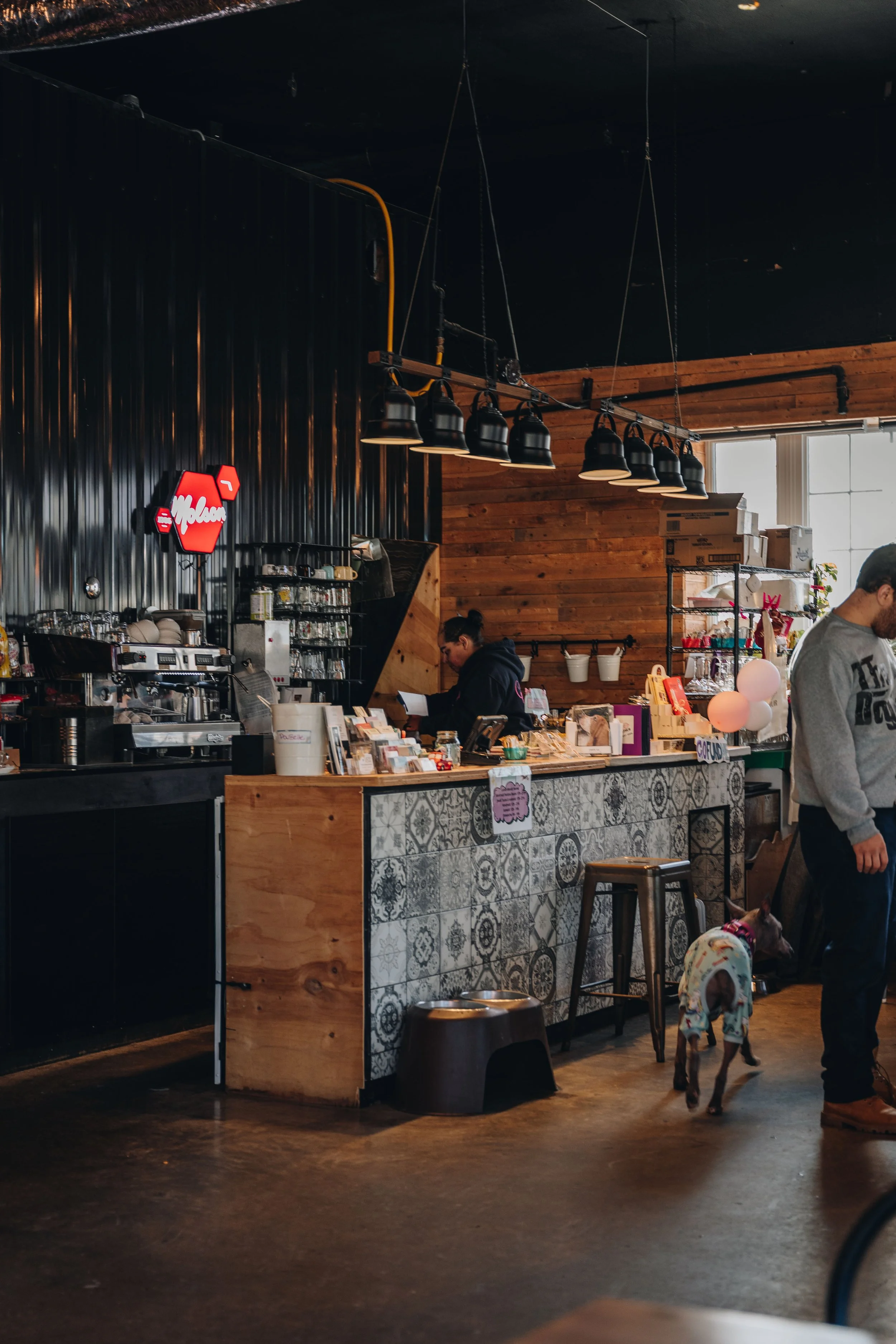 [Laval, Laval] Café Arthur Centre Canin