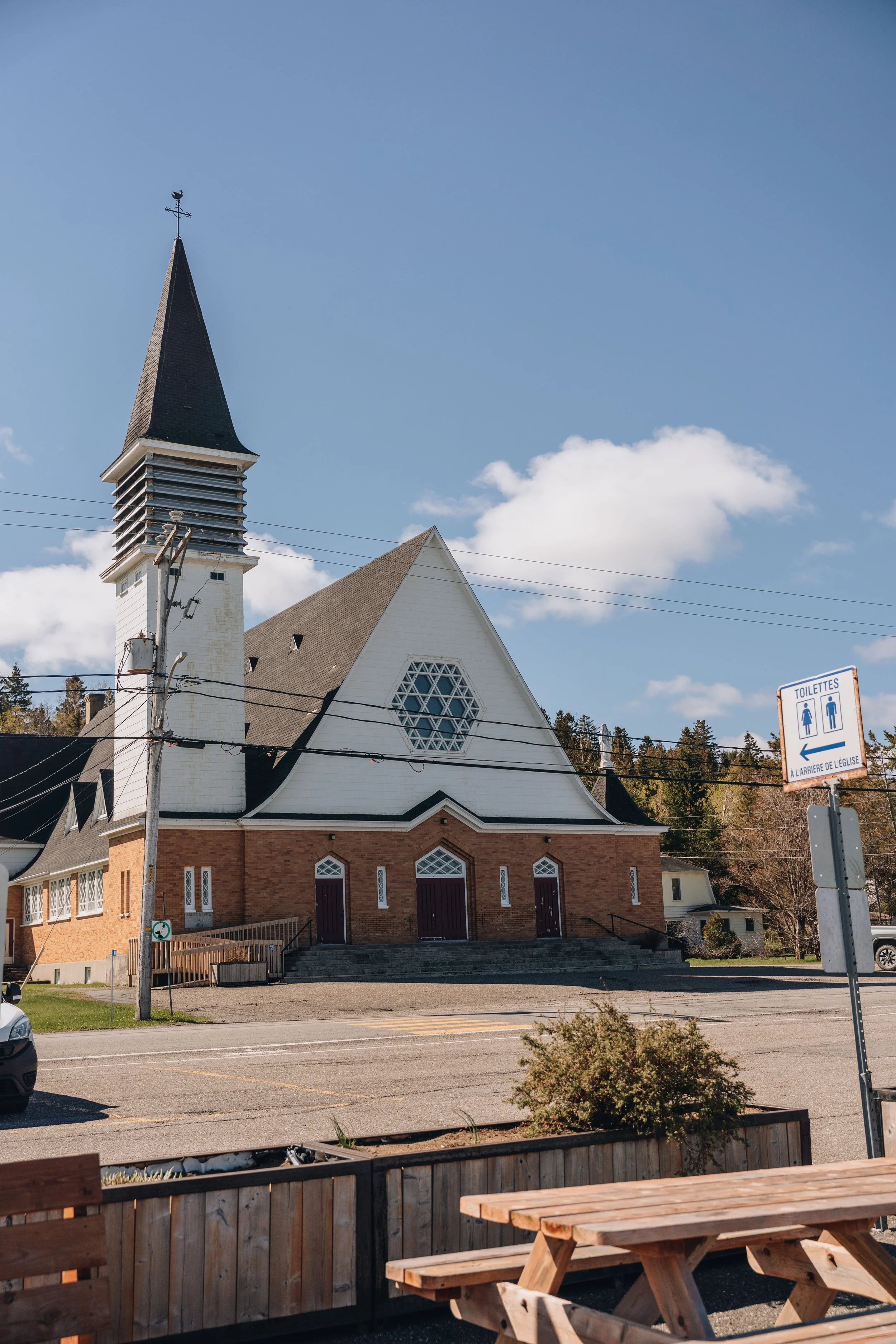 5halte église bas saint-laurent chien plage .jpg