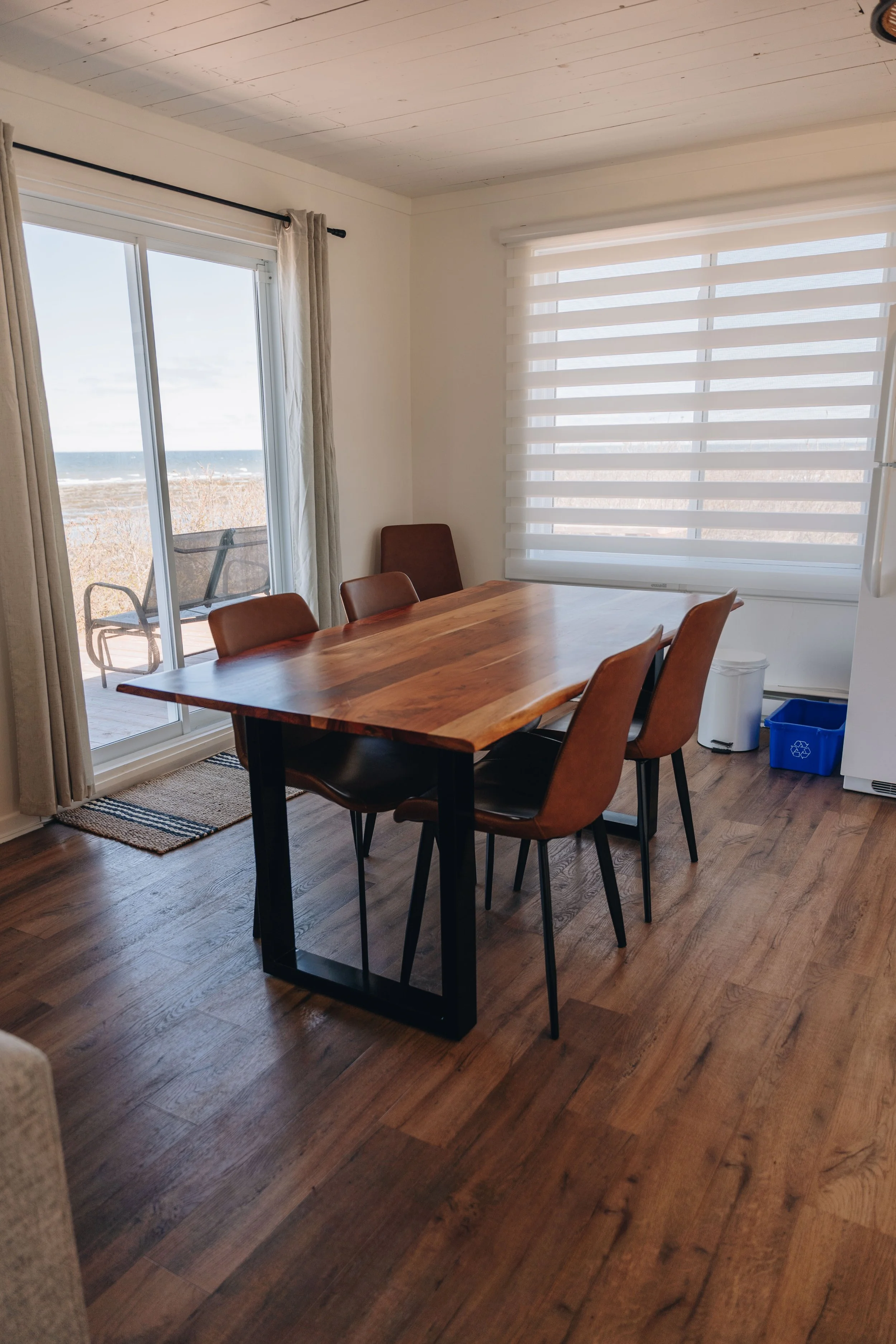 10maison blanche onvasepromener navigateurs ste-luce .jpg