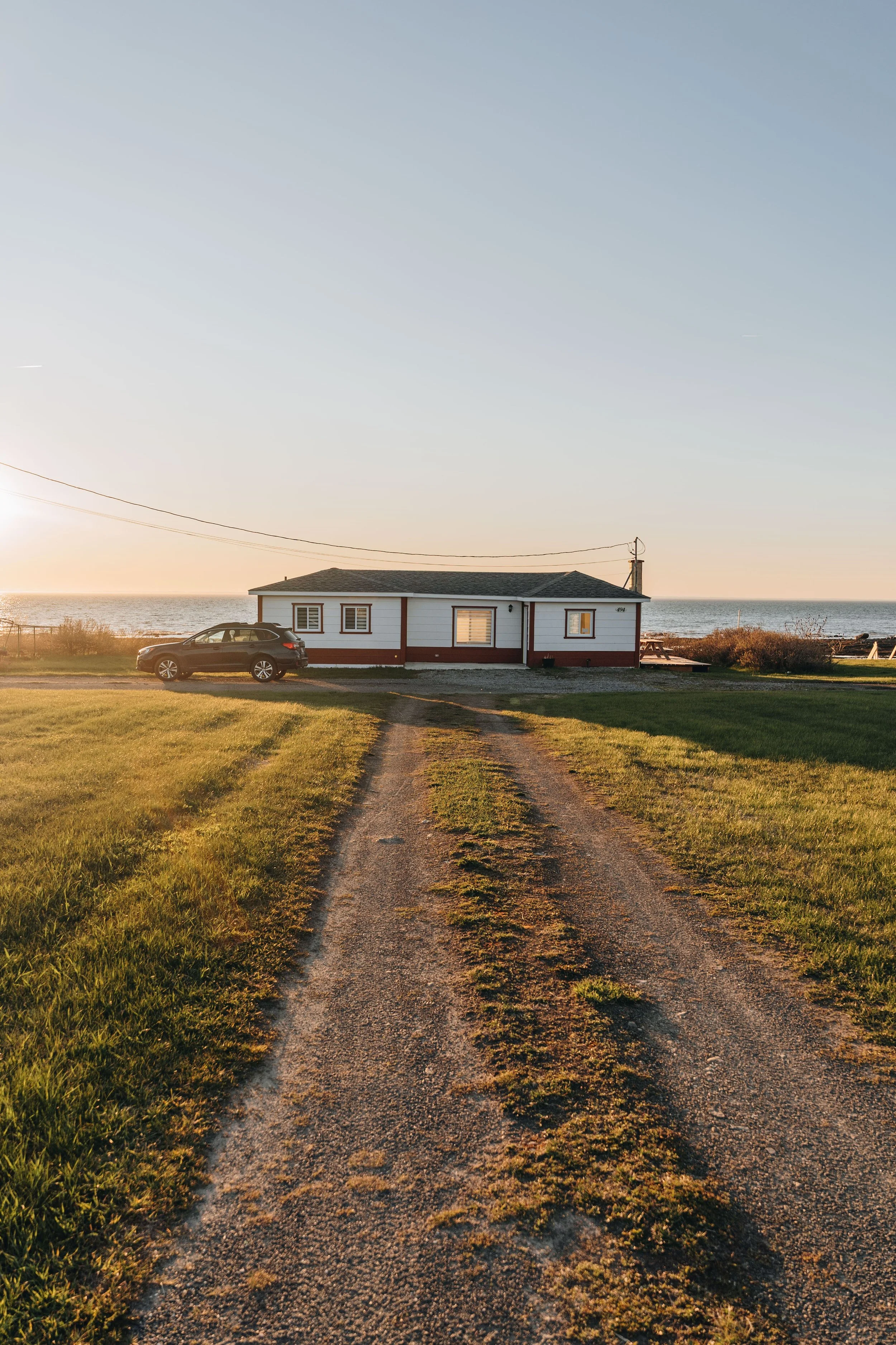 50maison blanche onvasepromener navigateurs ste-luce .jpg