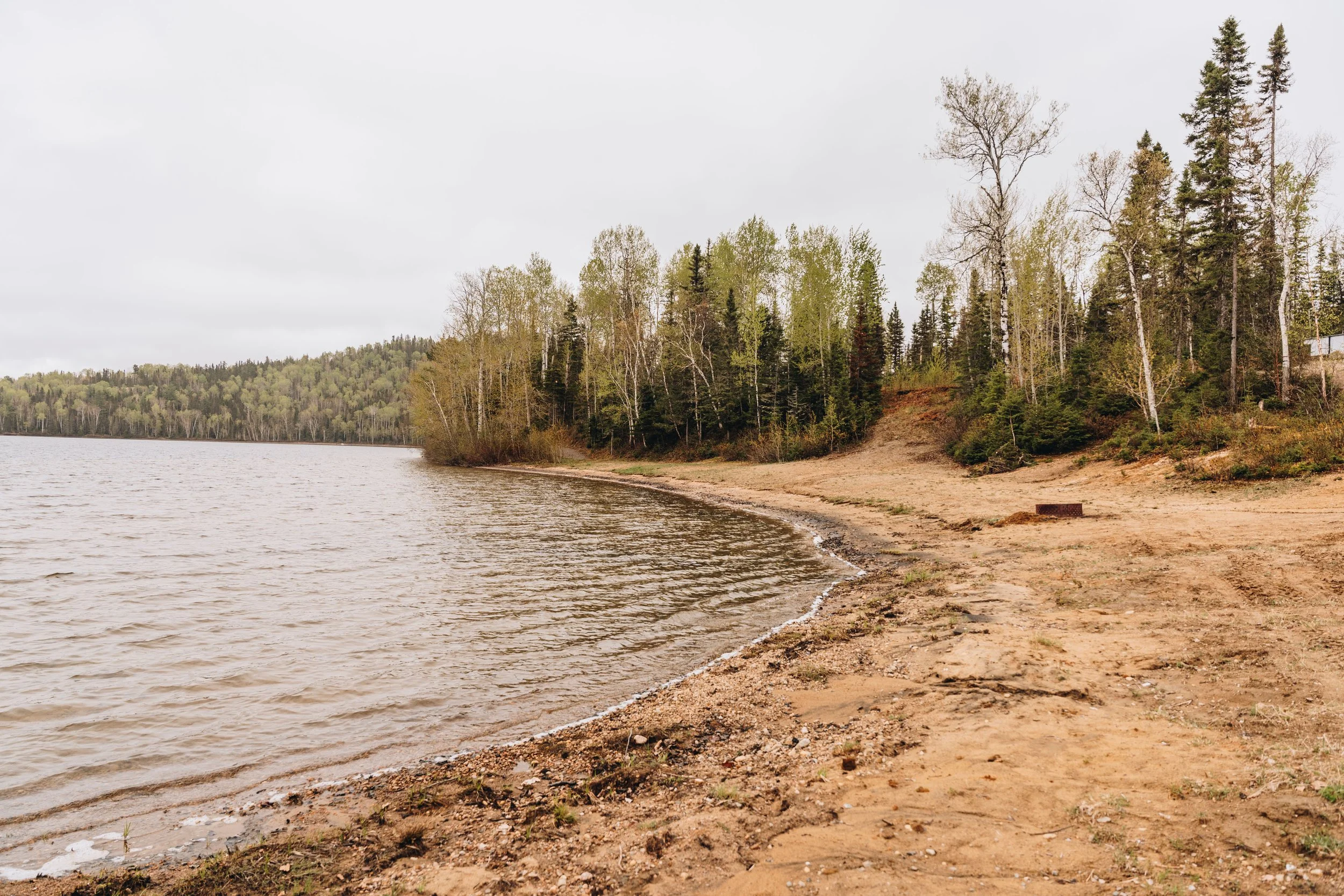 [Charlevoix, Saint-Siméon] Plage du Lac Deschênes