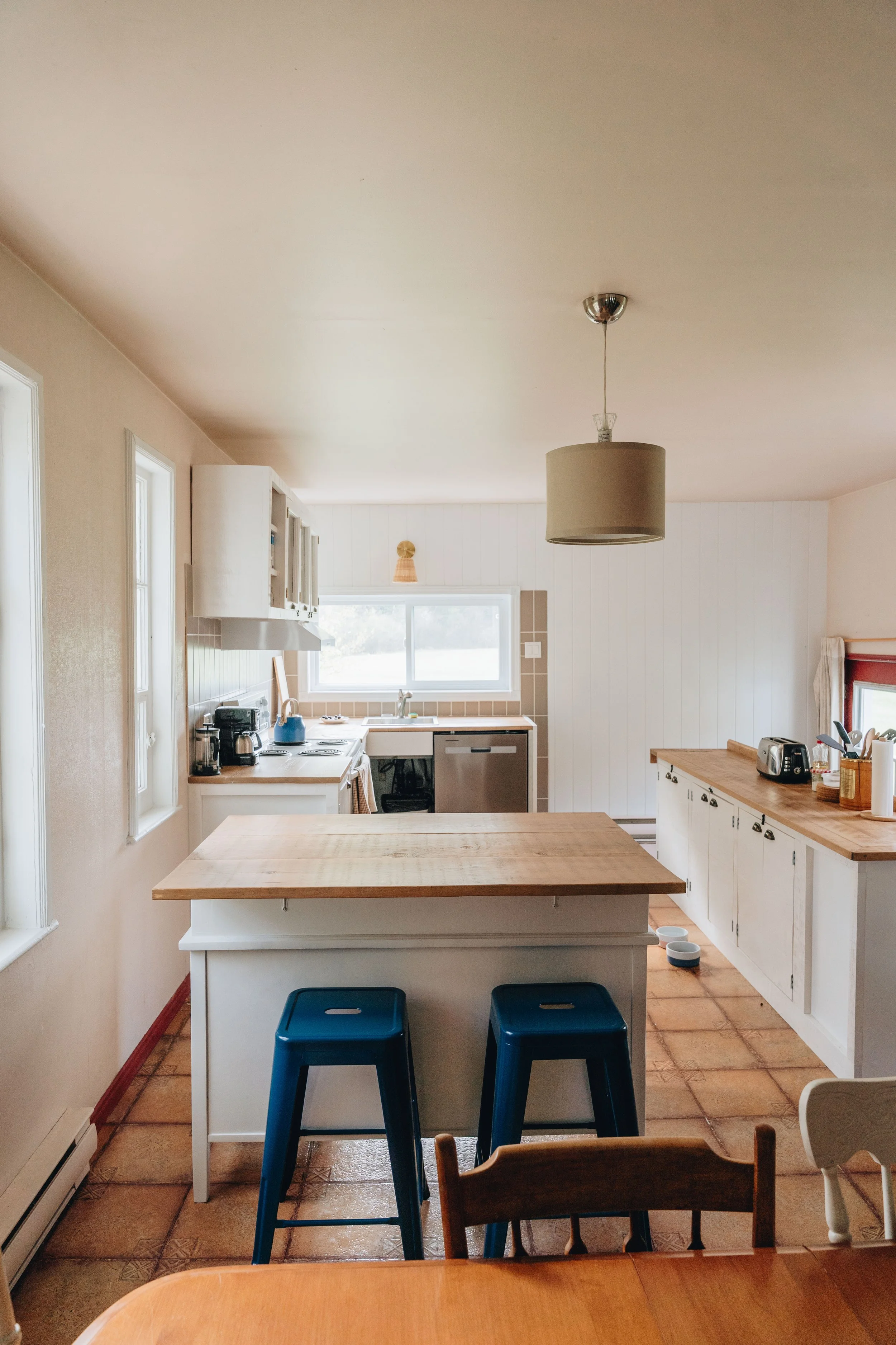152Auberge du Jardin onvasepromener chien .jpg