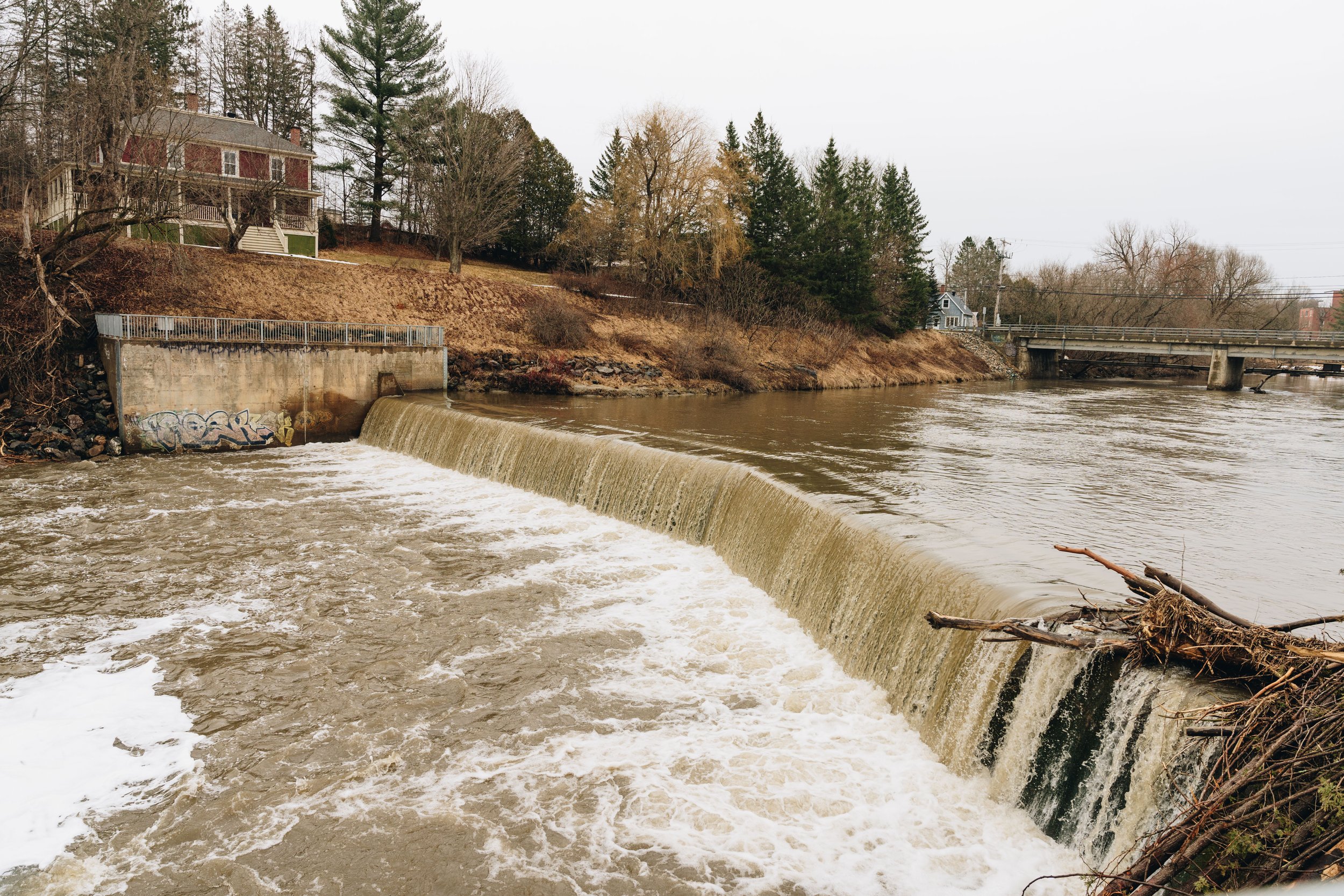 [Estrie, Waterville] Parc de la tour d’eau / Parc des Cascades — On va