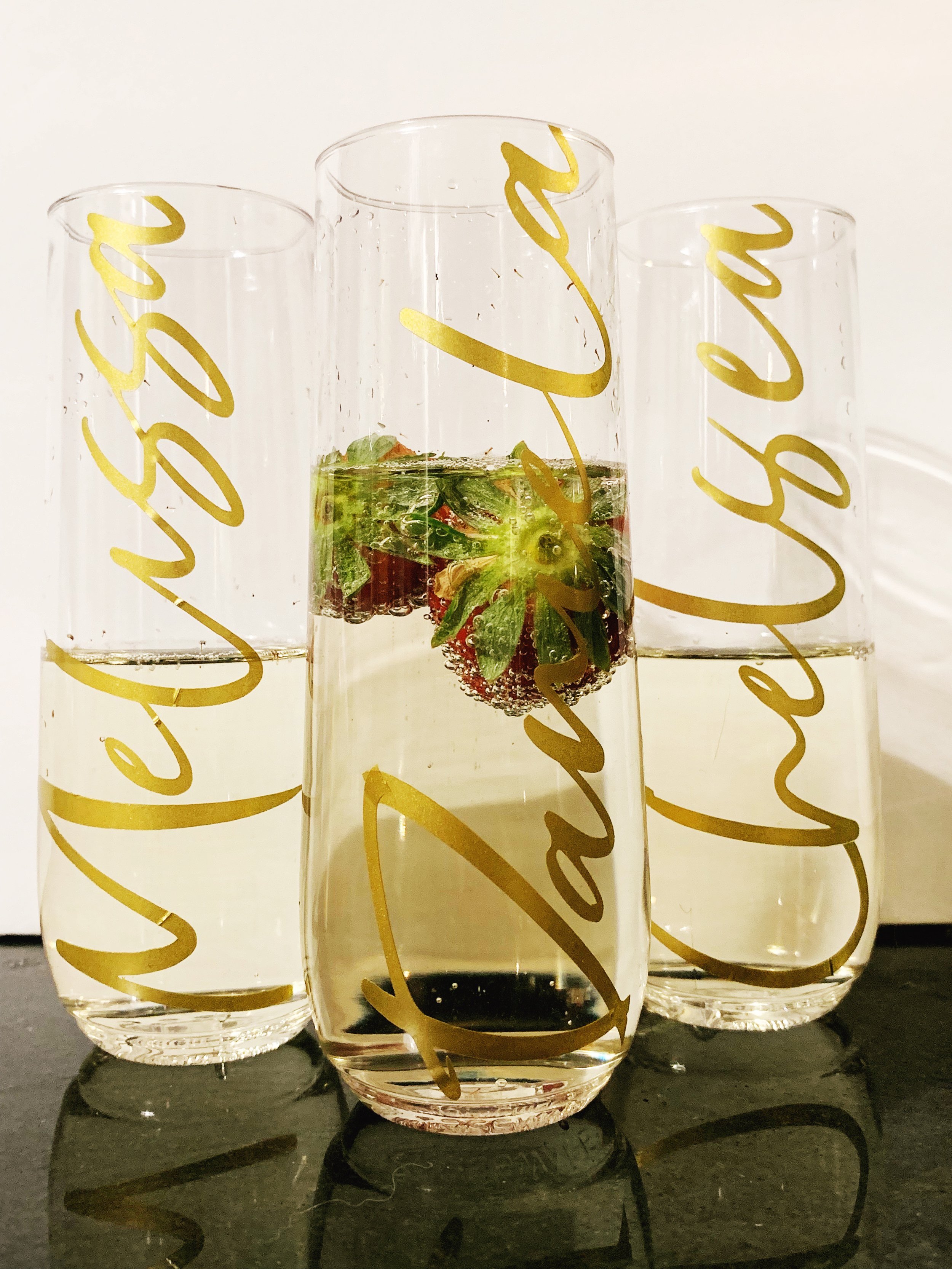 champagne flutes.JPG