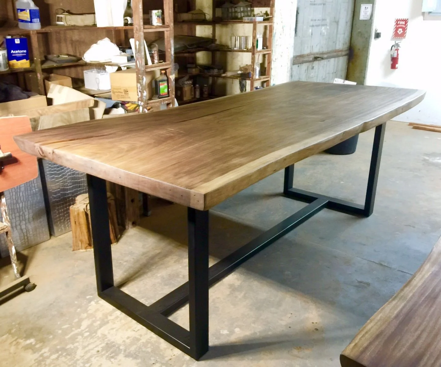 Suar wood live edge woodify .jpeg