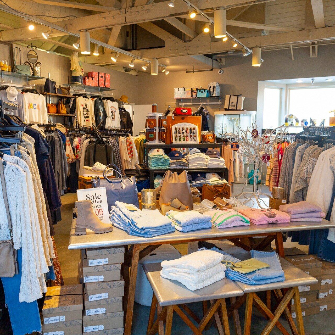 Beach days and shopping sprees are just what your spring break vacation calls for! Come see us on the Pensacola Beach Boardwalk to shop the latest styles in men's and women's fashions, accessories, beach essentials, and more. We're open daily from 10