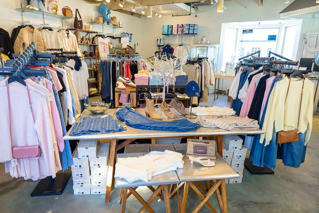 Saturdays are made for shopping! ☀

Running the Double Bridge Run or cheering from the sidelines? Stop by for a little post-run treat&mdash;you&rsquo;ve earned it. Open 10a&ndash;6p.