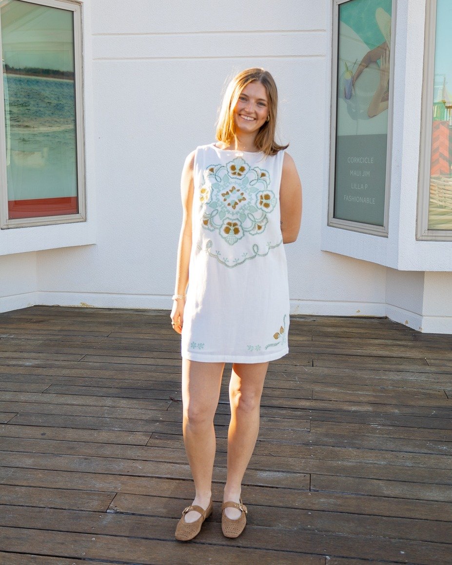 Sweet like strawberry! 🍓

A breezy, 70s-inspired mini dress in a lightweight cotton blend with embroidered details for a sweet finish.

Shop the look in-store at Envie Boutique.
📍 Pensacola Beach Boardwalk