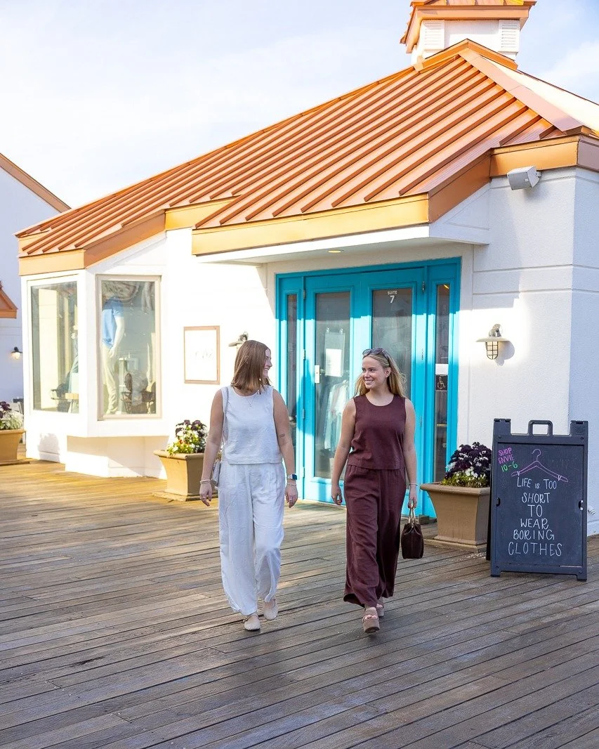 Sundays are for boardwalk strolls and boutique shopping. ✨ Come see what&rsquo;s new at Envie Boutique on the Pensacola Beach Boardwalk!