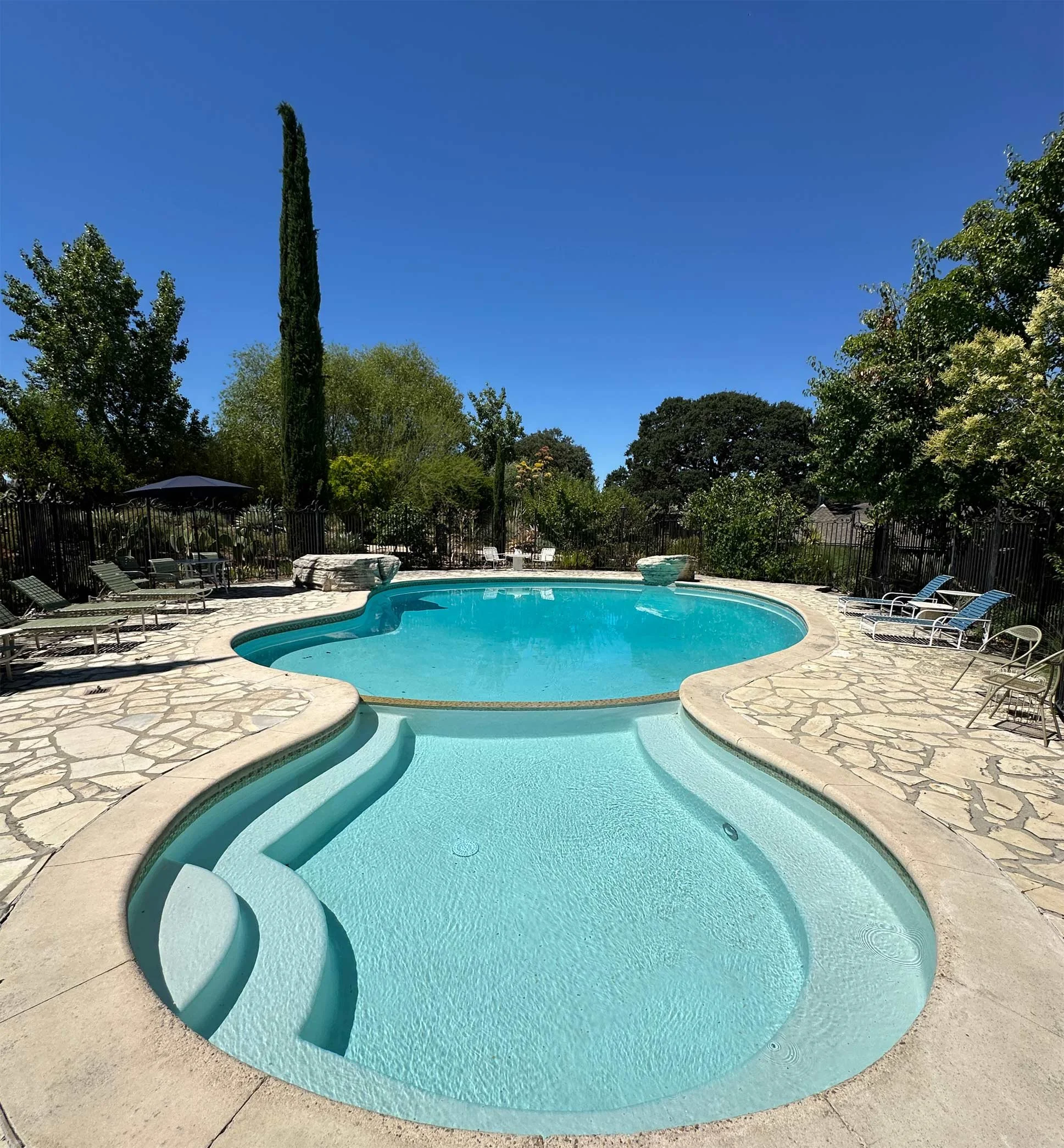 Inn-Pool-new.jpg