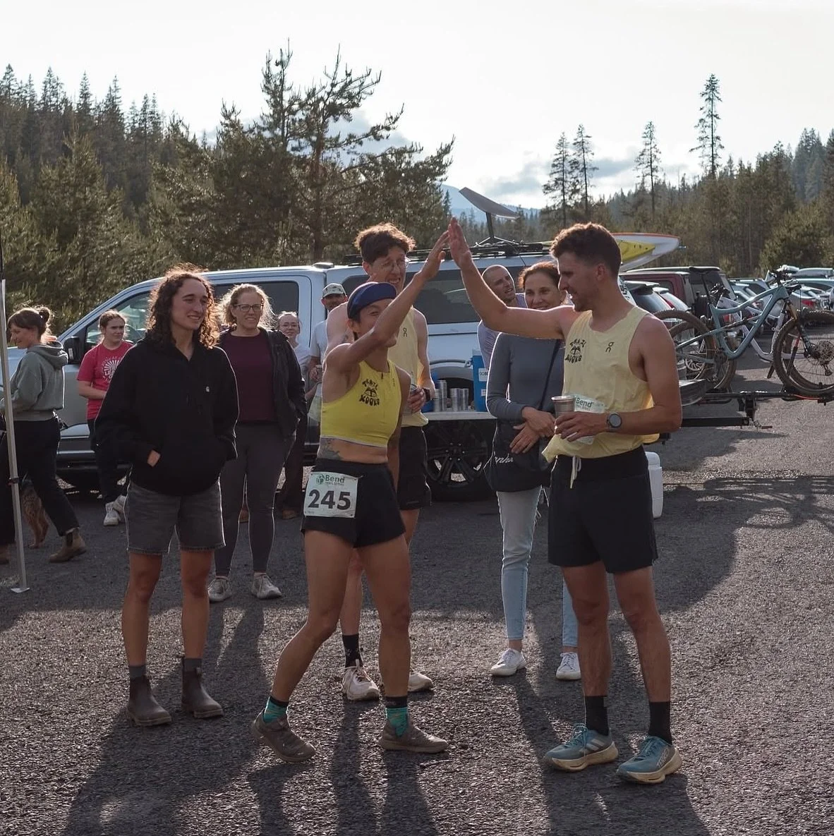 the kooks are heading to the fourth &amp; final @gobeyondracing bend trail series of the summer tonight 🏃&zwj;♂️&zwj;➡️

catch us in bright yellow at swampy lakes sno park for a 4 mile race&mdash;come run, hang or watch! see ya there ✌️

📸: @samant