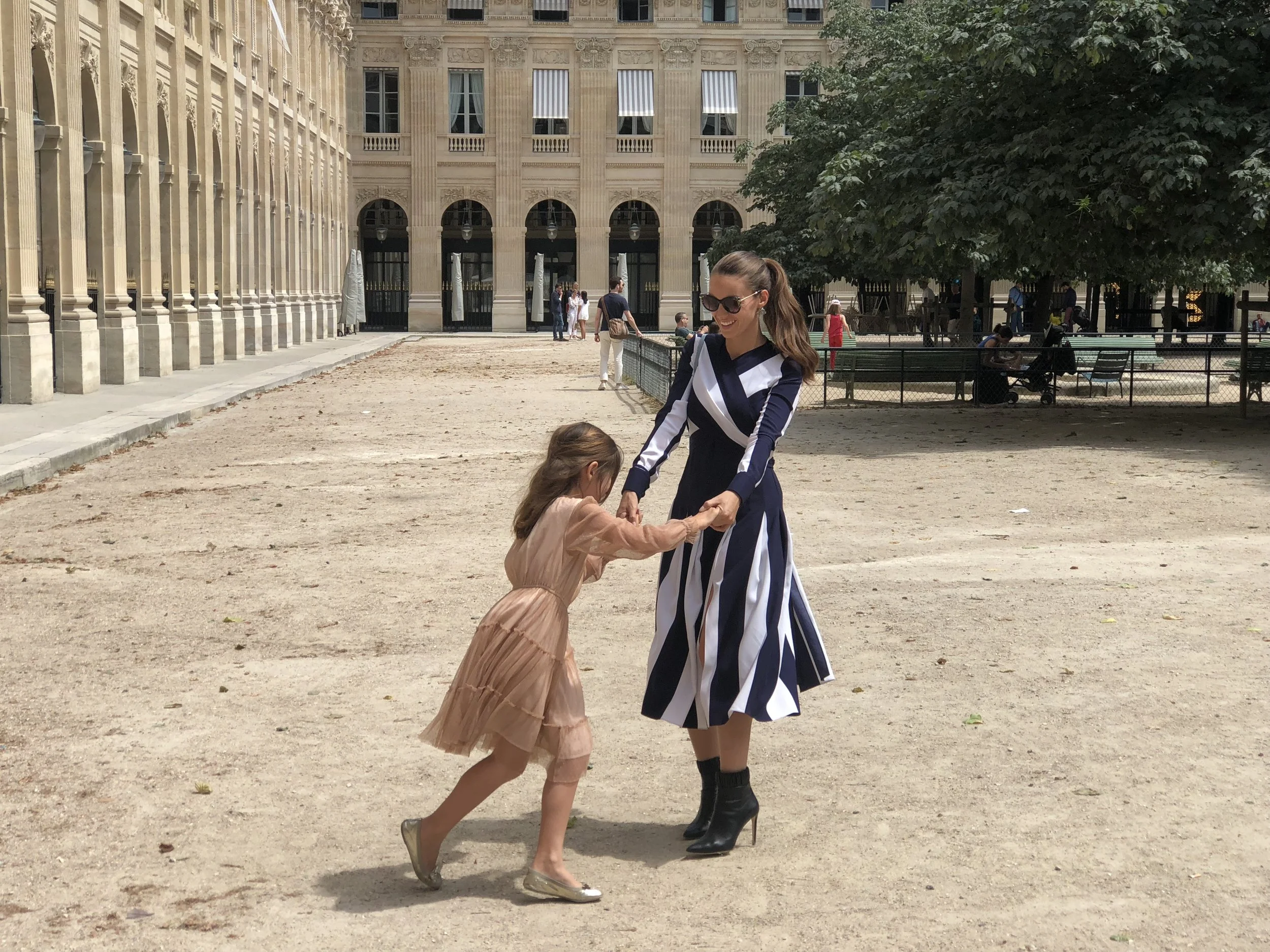 Chloe with daughter Sky in Paris