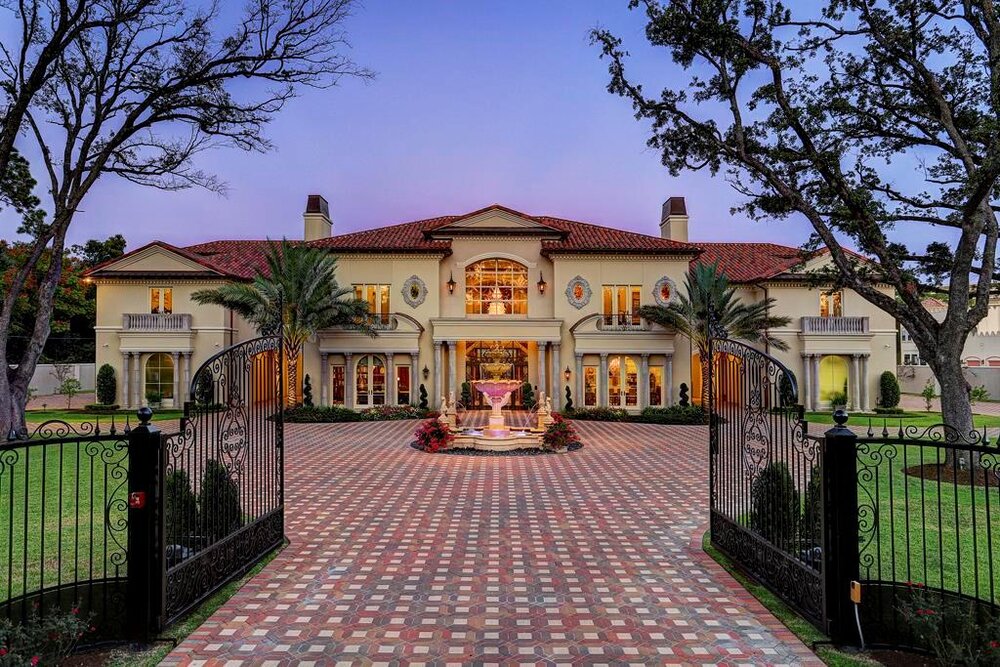 #5 Most expensive home in Houston gate.jpg