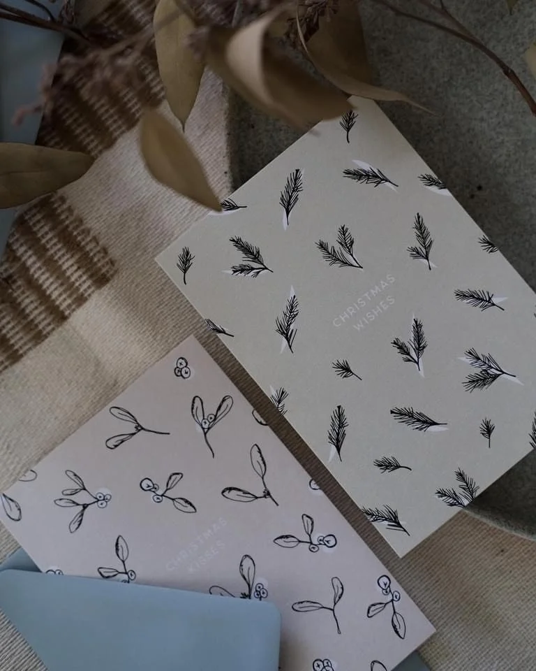 ✖️ Christmas wishes // Christmas kisses ✖️ 

CHRISTMAS CARDS - hand drawn illustrations turned in to two sweet designs, printed on a lovely luxe matt card and paired with a complementary wintery grey envelope. 

Available in mixed packs of 4 (&pound;