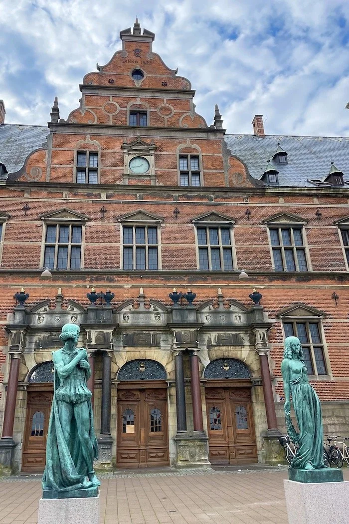 Elegant Helsingør train station