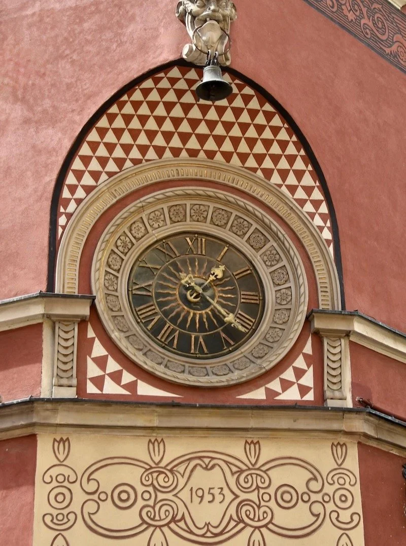 Travel Tips Tuesday inspiration from Warsaw, Capital City of Poland, where looking up while strolling through the enchanting cobblestone streets of the Old Town and New Town is rewarded with beautiful views of bygone architectural endeavors that were