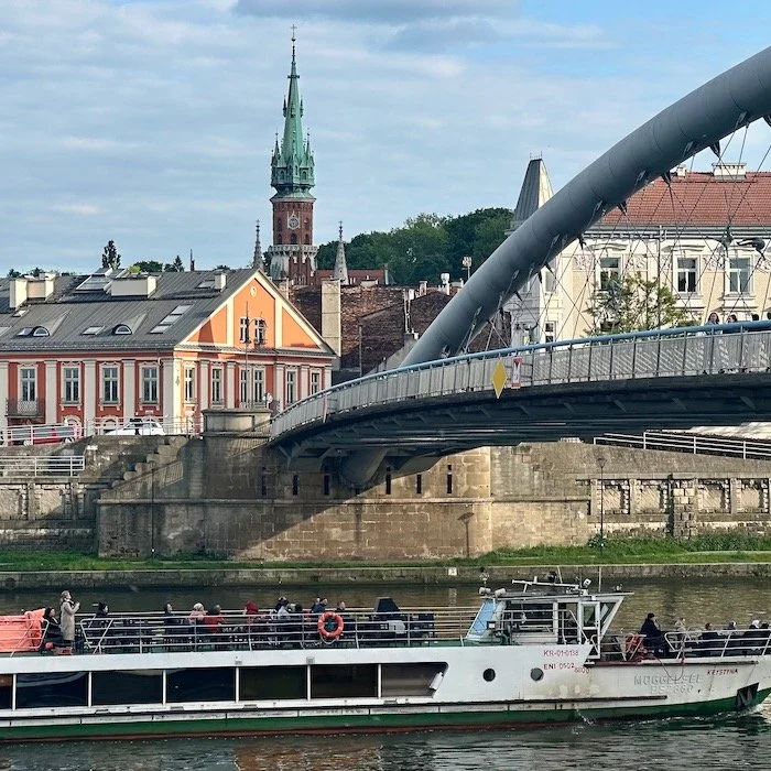 The less-visited historical neighborhood of Kazimierz in the Polish city of Krak&oacute;w is a short walk away from the city center and it most definitely warrants equal attention. Curious? Click the link in my bio to read my blog post and learn more
