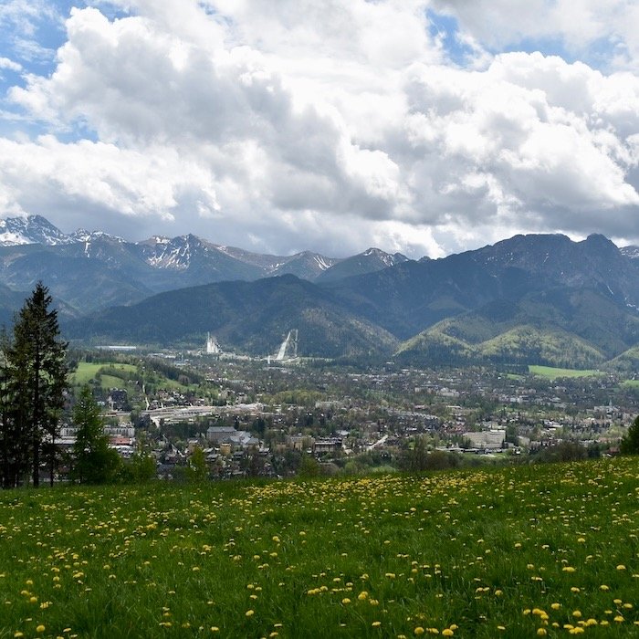 For many travelers, Poland isn't on the list. Yet, if you're interested in culture and history while traveling more off the beaten path, why not explore a destination that's a little further away? Curious? Clink on the link in my bio to read my blog 