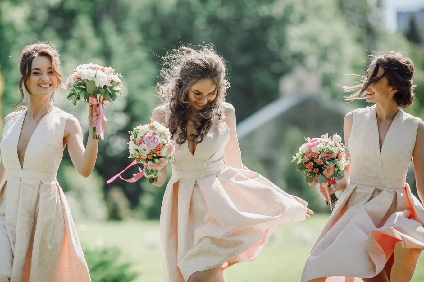 What Kind of Makeup Should Bridesmaids Wear?