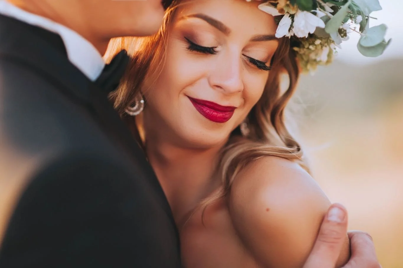 Classic vs. Modern: Choosing a Timeless Wedding Makeup Style