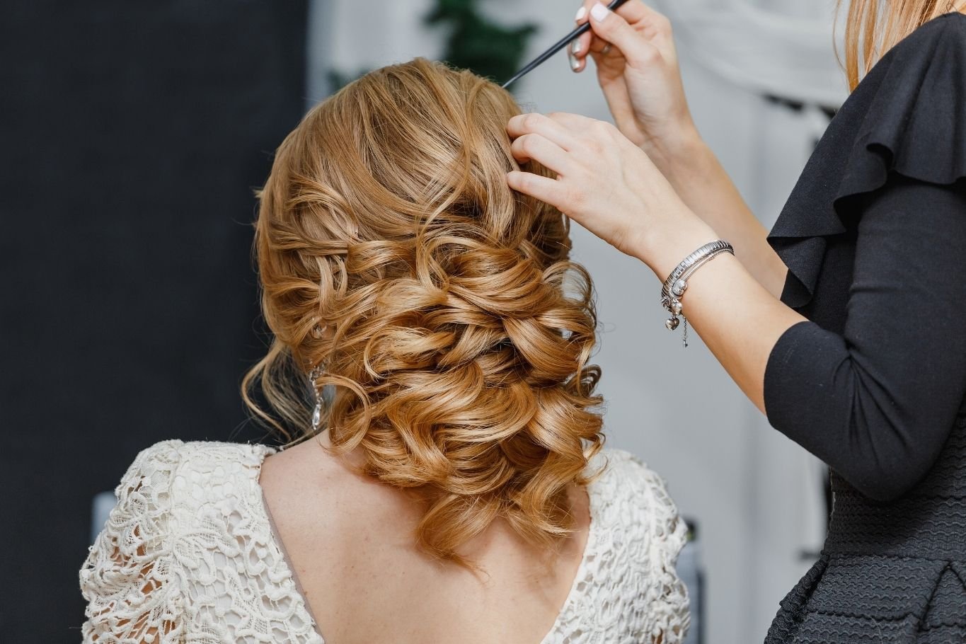 How to Choose a Wedding Hairstyle You'll Love
