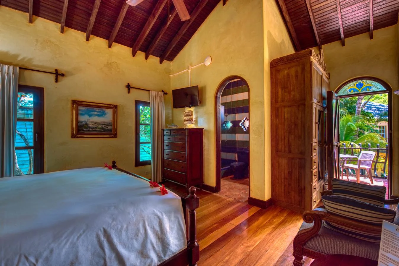 ROYALE SUITE