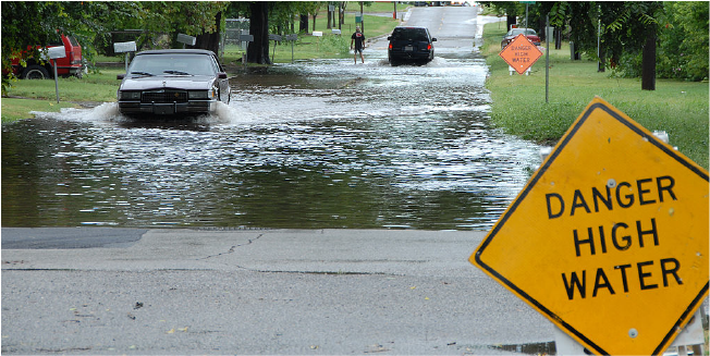 Danger High Water Sign.png