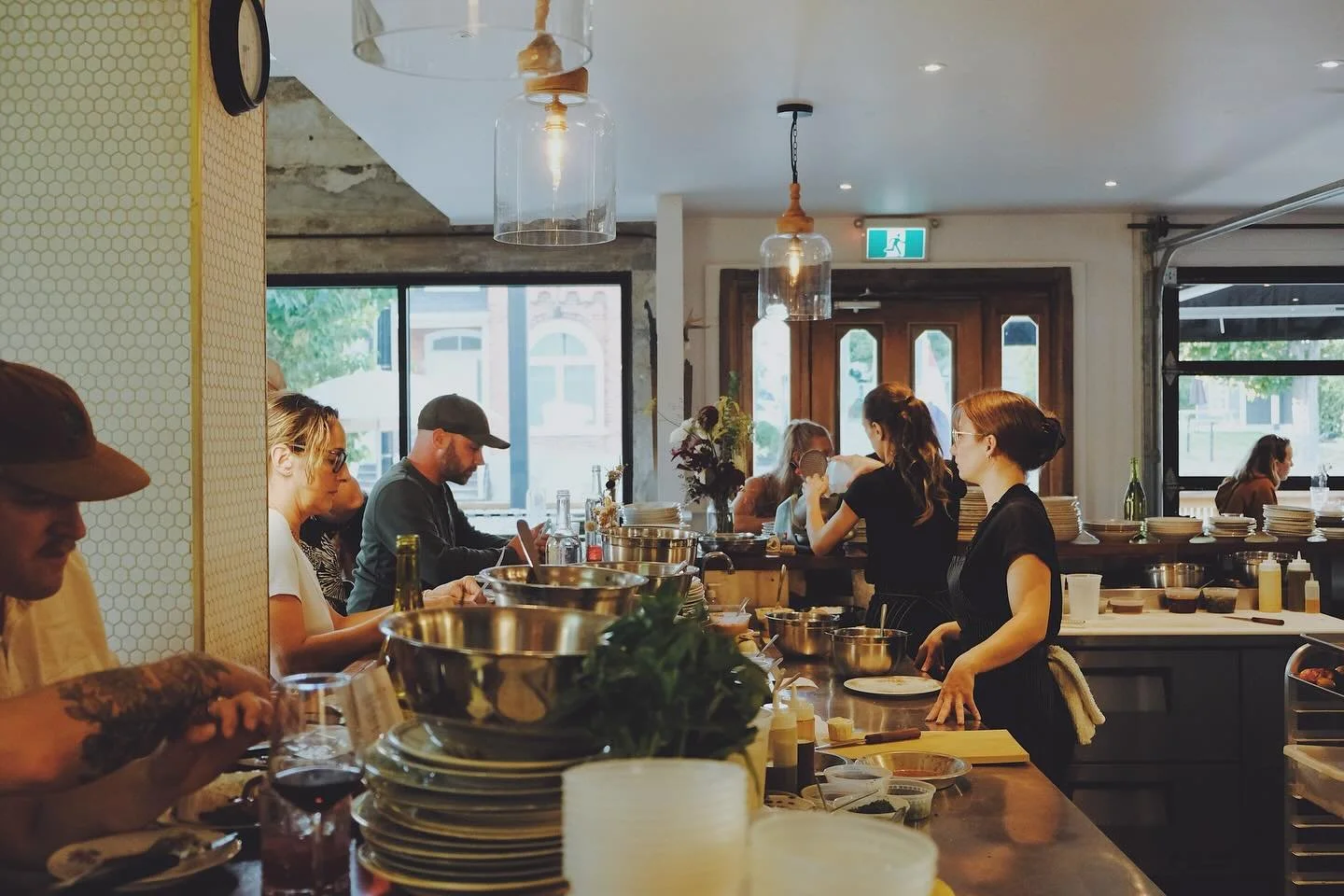 WEEKEND PLANS? 🍽️🍷
.

come join us for COUNTYLICIOUS
.
walk-ins always welcome✨✨
.

COUNTYLICIOUS
oct 23 - nov 16

#visitthecounty 
#pec
#countylicious
#bloomfield
#barseats
#local
#localdining
#farmtotable
#fall