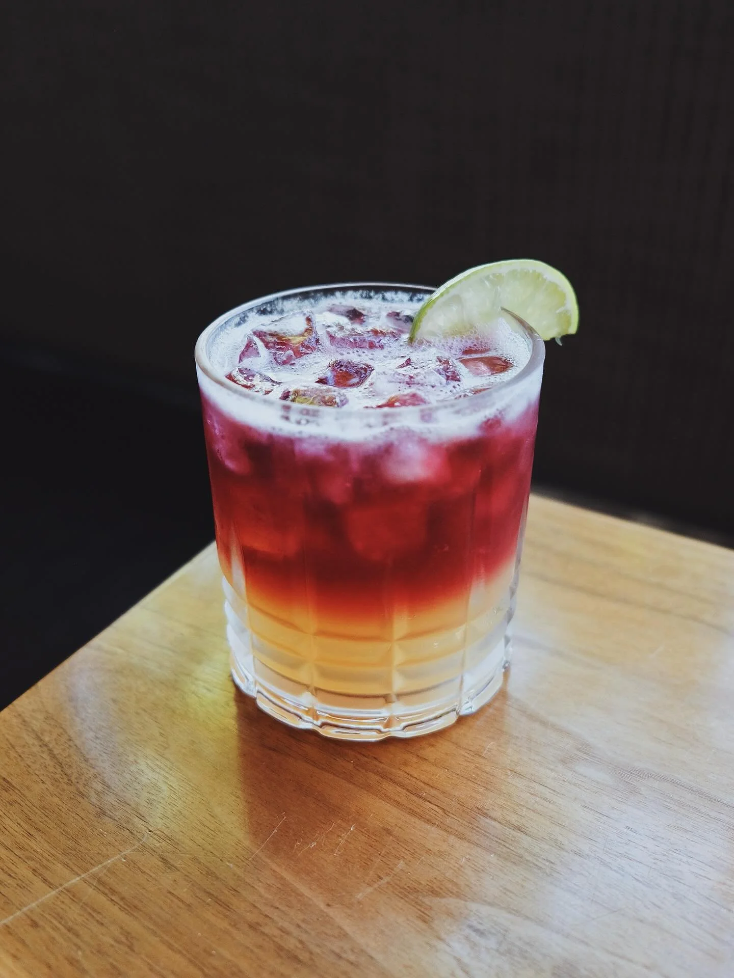 NEW WEEK NEW COCKTAILS🍹🍸
.

fall inspired cocktails, like this beauty.
.
THE COUNTY SOUR.
.

#autumn
#september
#cocktails
#fall
#pec