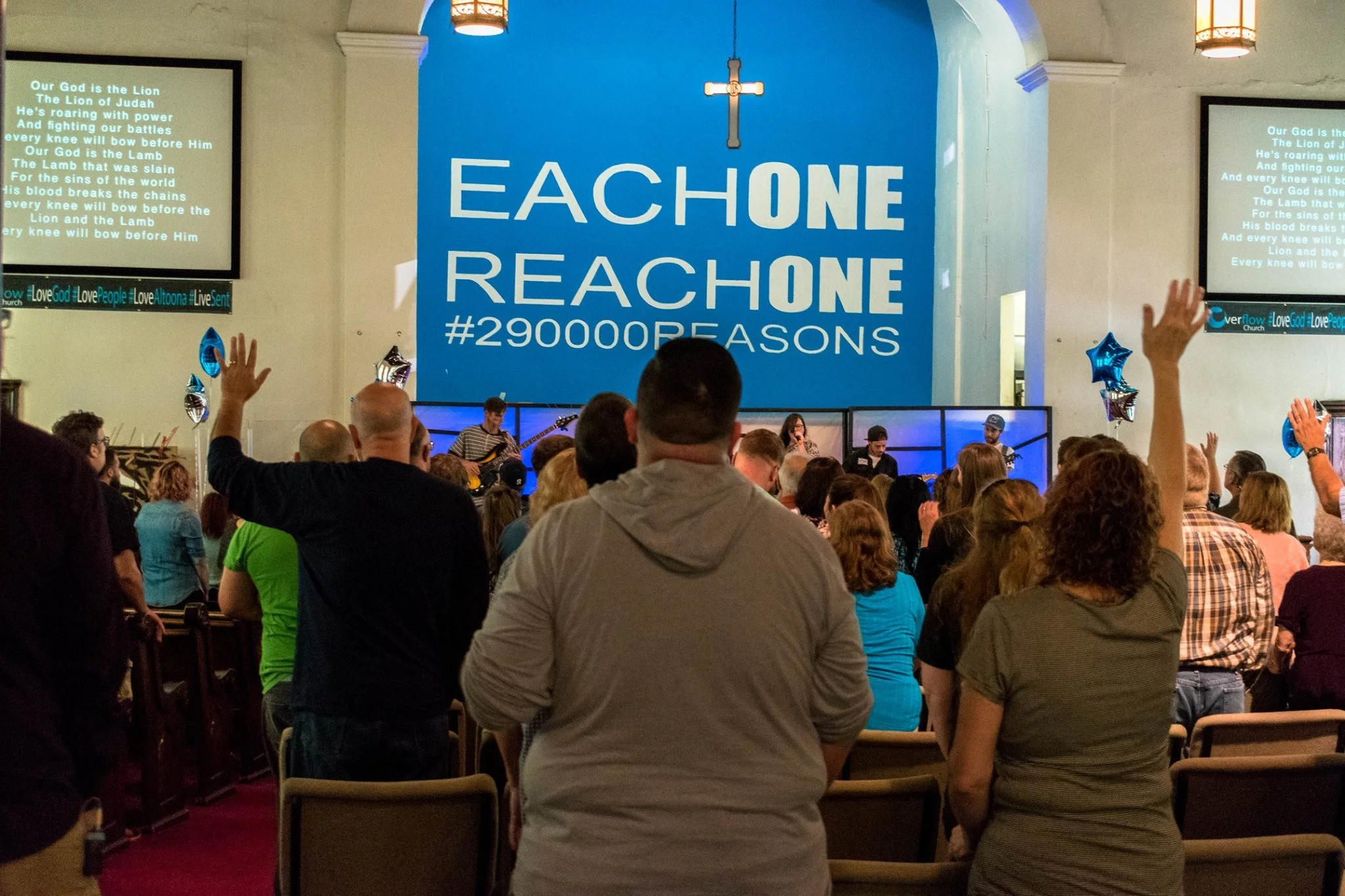 Overflow Sunday Worship.jpeg