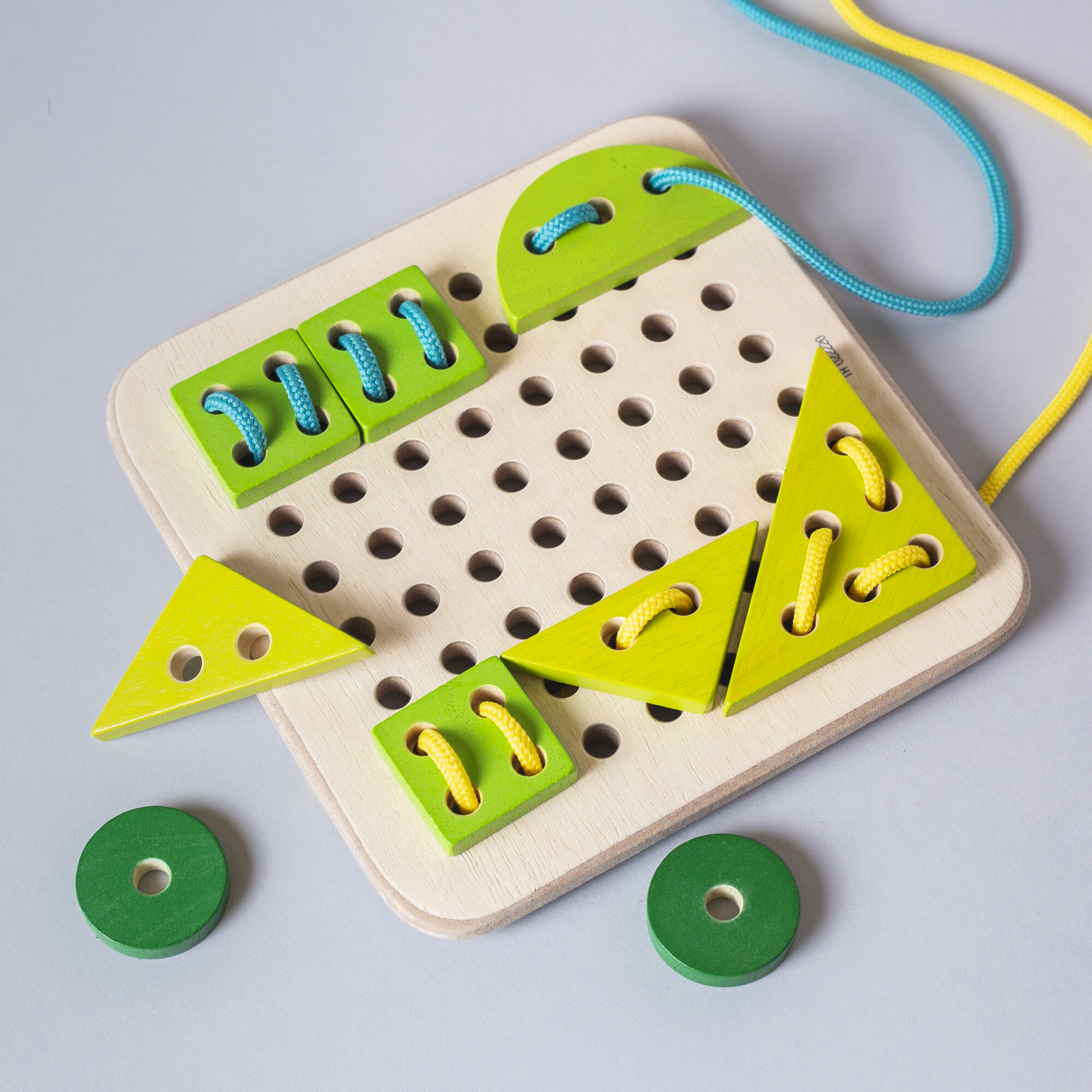 Minni_WoodenWeaving_WoodenToys2.jpg