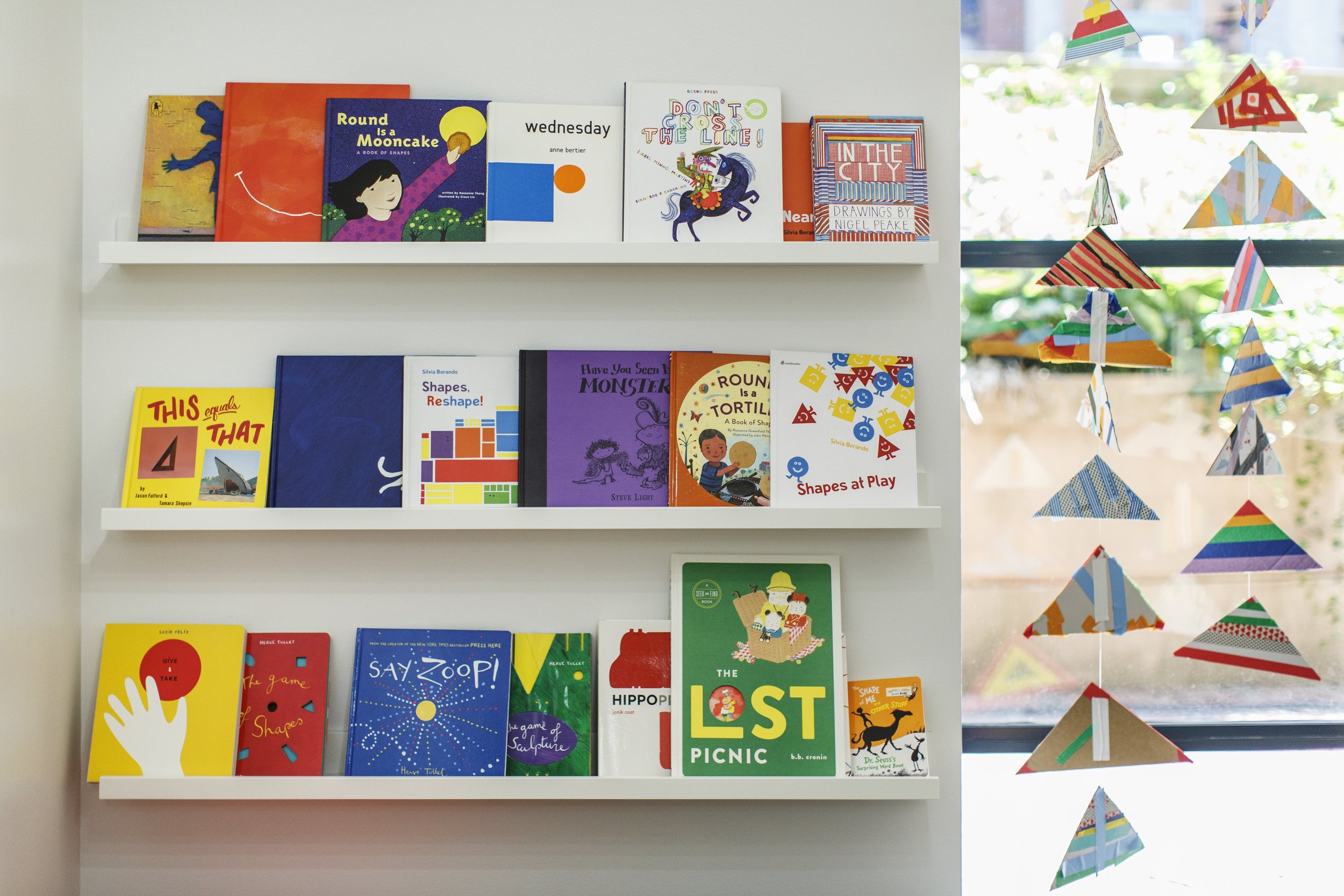Minni Book Nook 1 copy.jpg