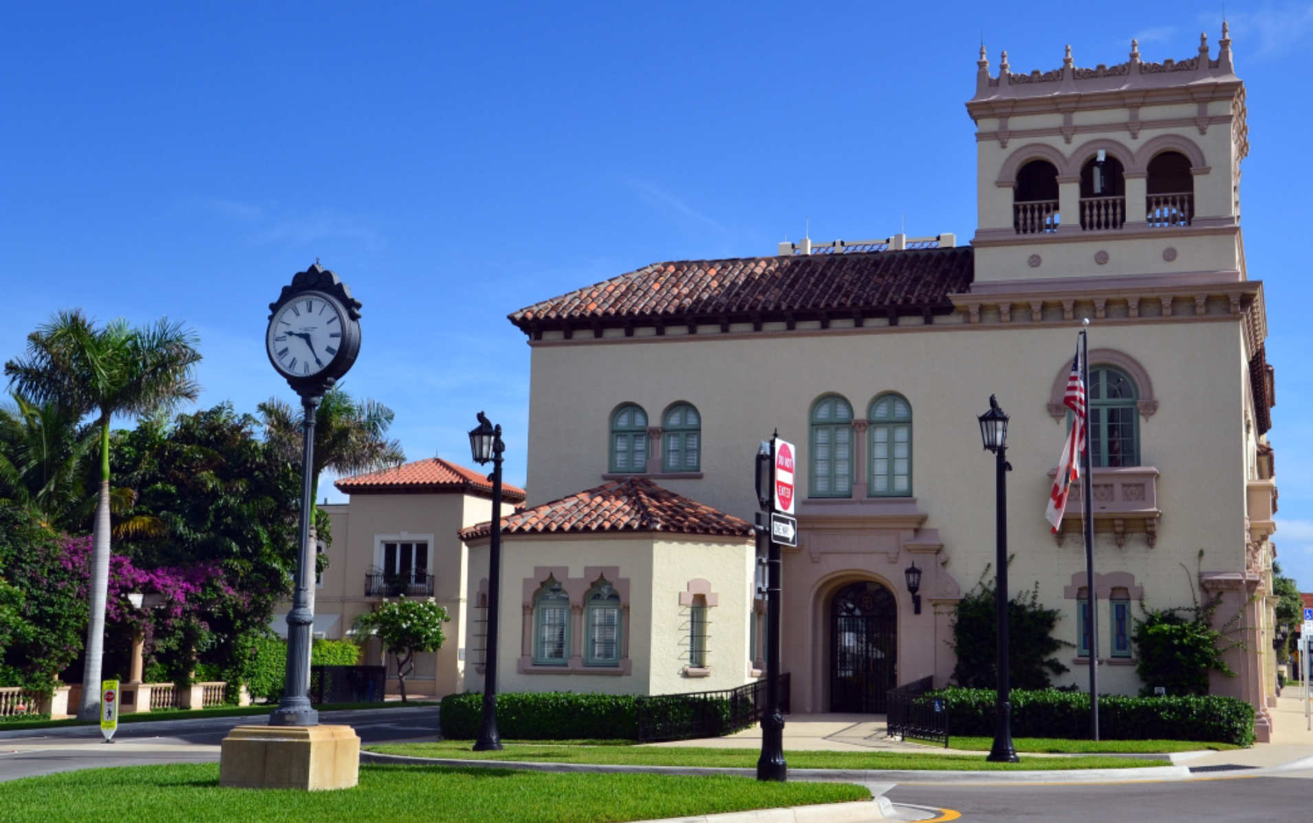 Town of Palm Beach City Hall