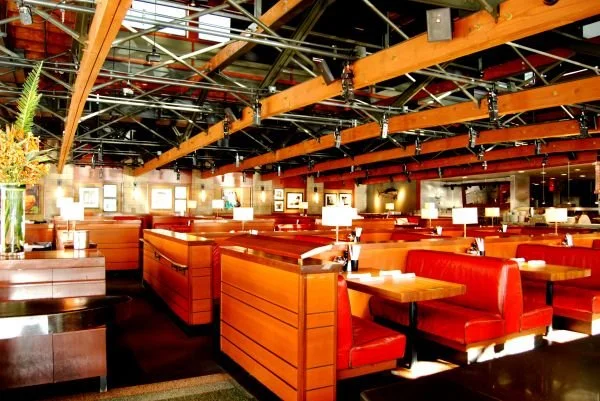 Houston's Restaurant