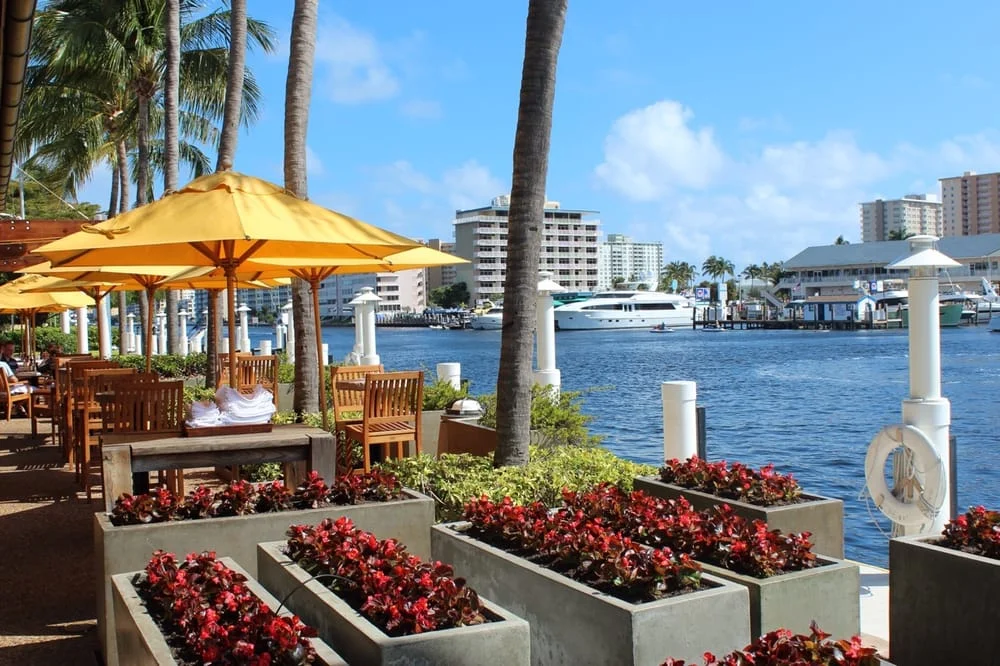 Houston's Restaurant - Pompano Beach, FL