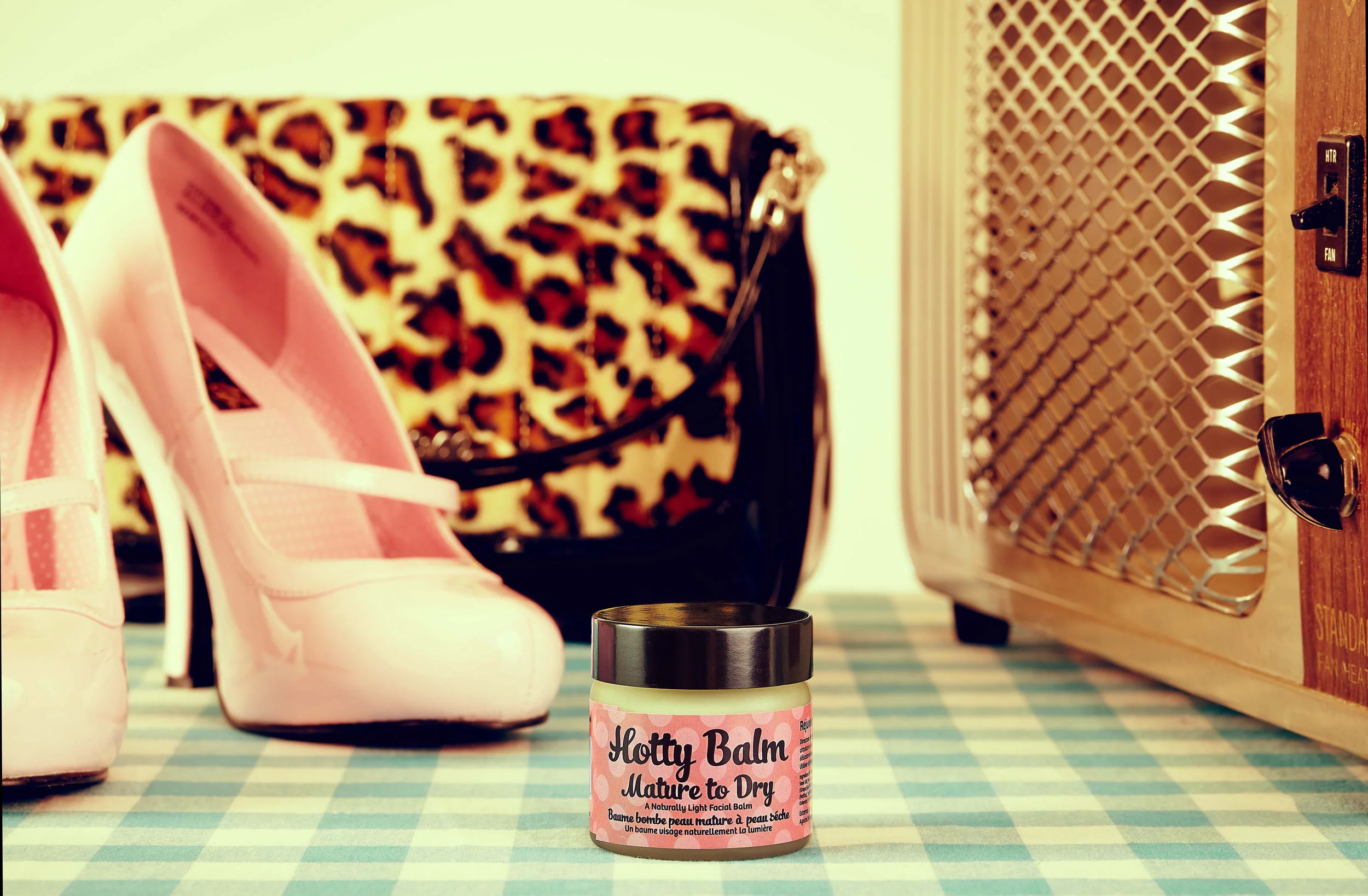 Hotty-Balm-Mature-to-Dry-for-Bee23.ca-SSPACE-WEB.jpg