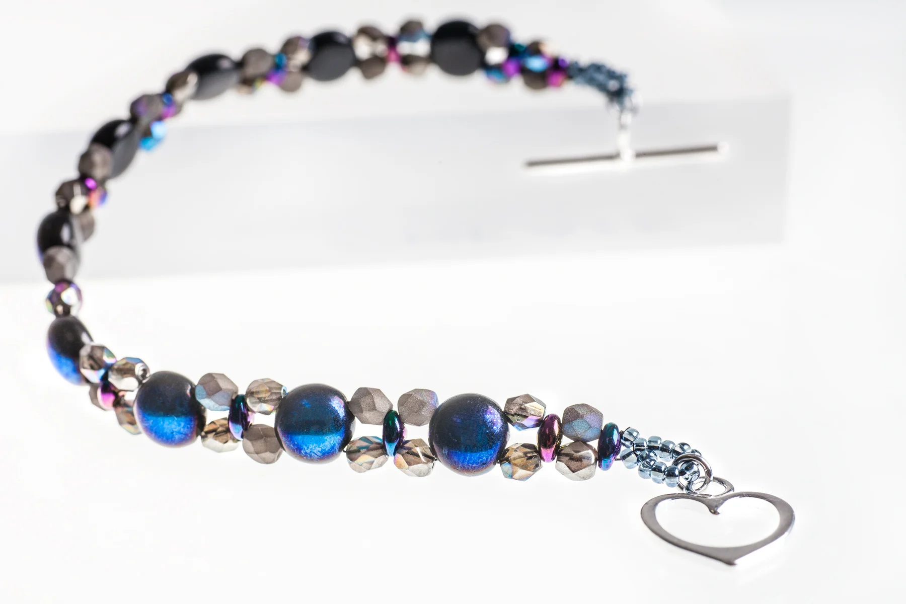 Blue-Silver-Bracelet-Candy-Beads-Lena-Gillespie-007-SSPACE-WEB.jpg
